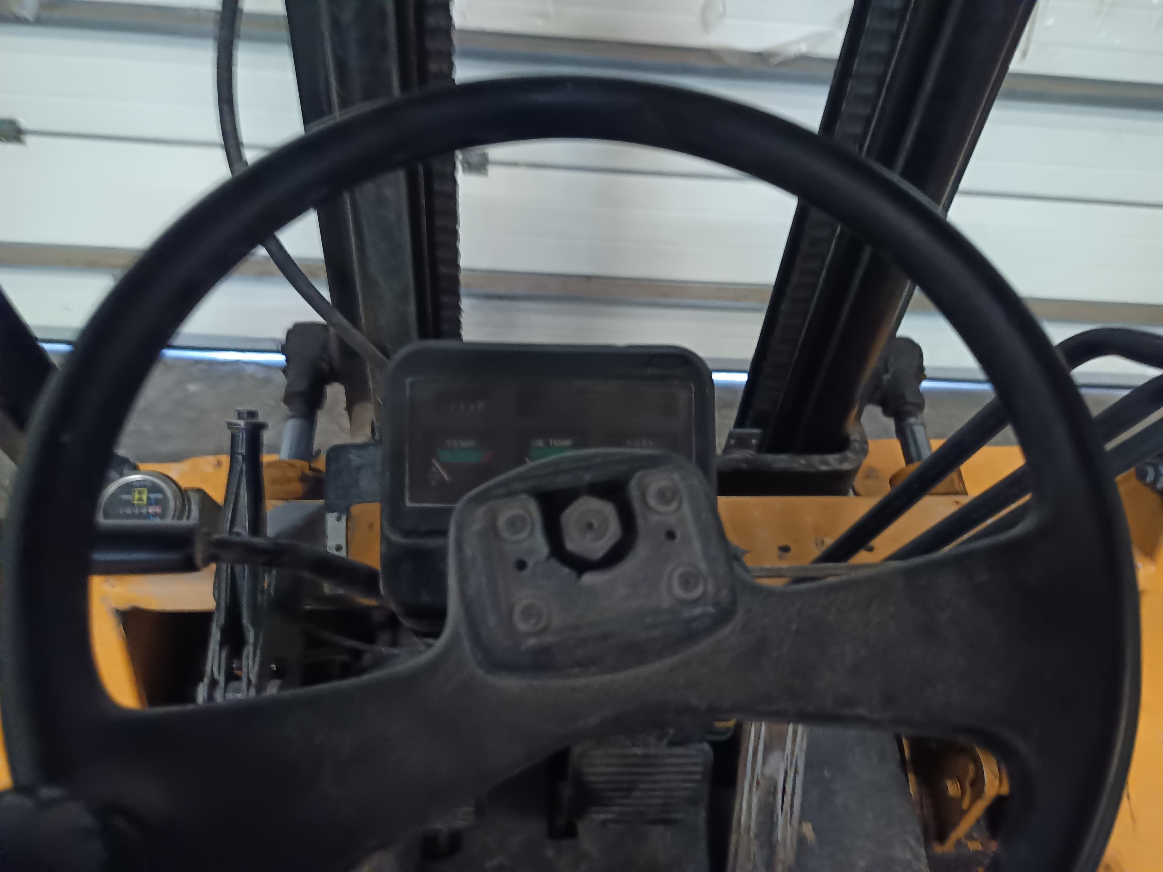 Empilhador Mitsubishi FD-25 · Ano 1990 — imagen 12