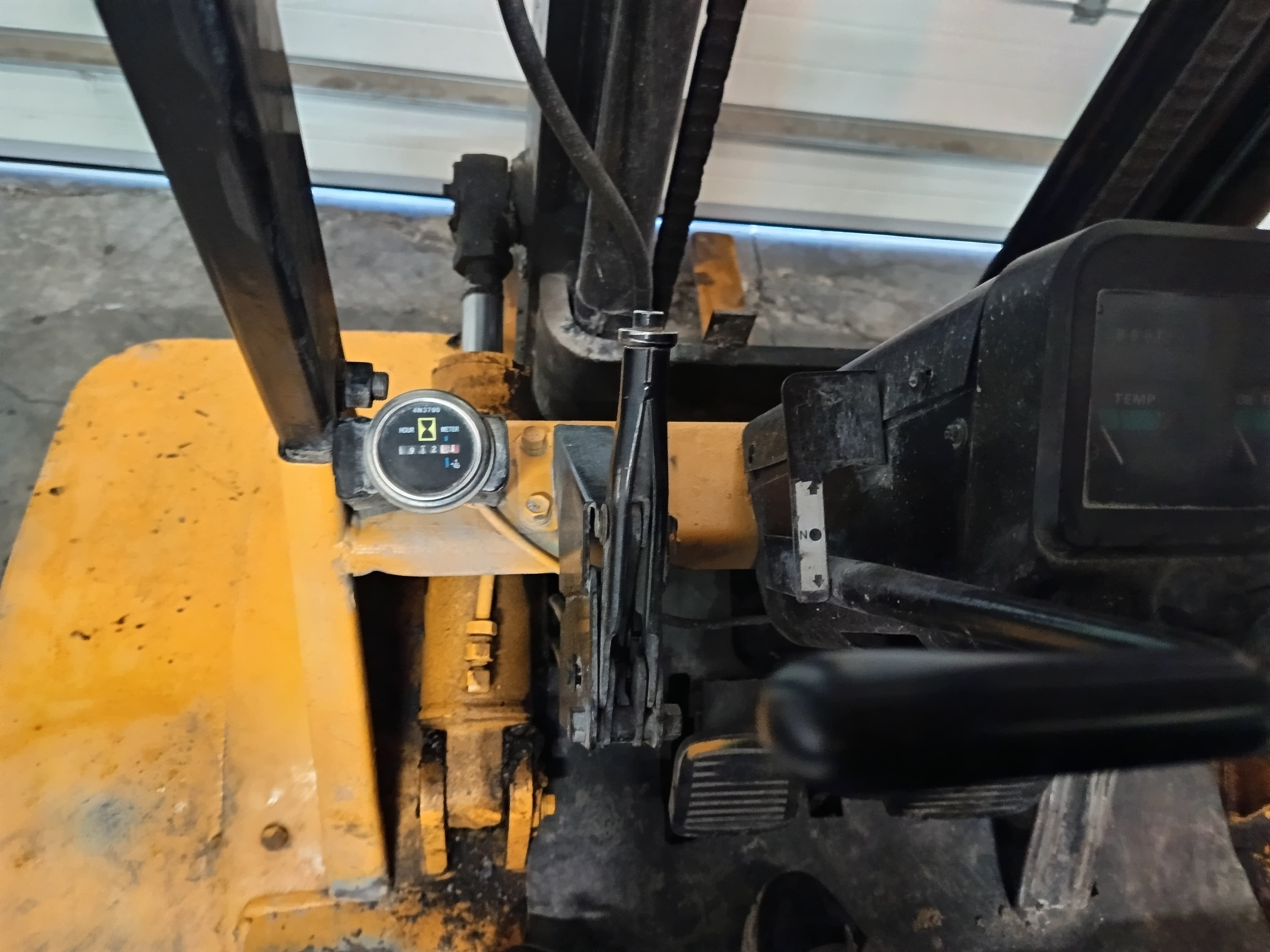 Empilhador Mitsubishi FD-25 · Ano 1990 — imagen 13