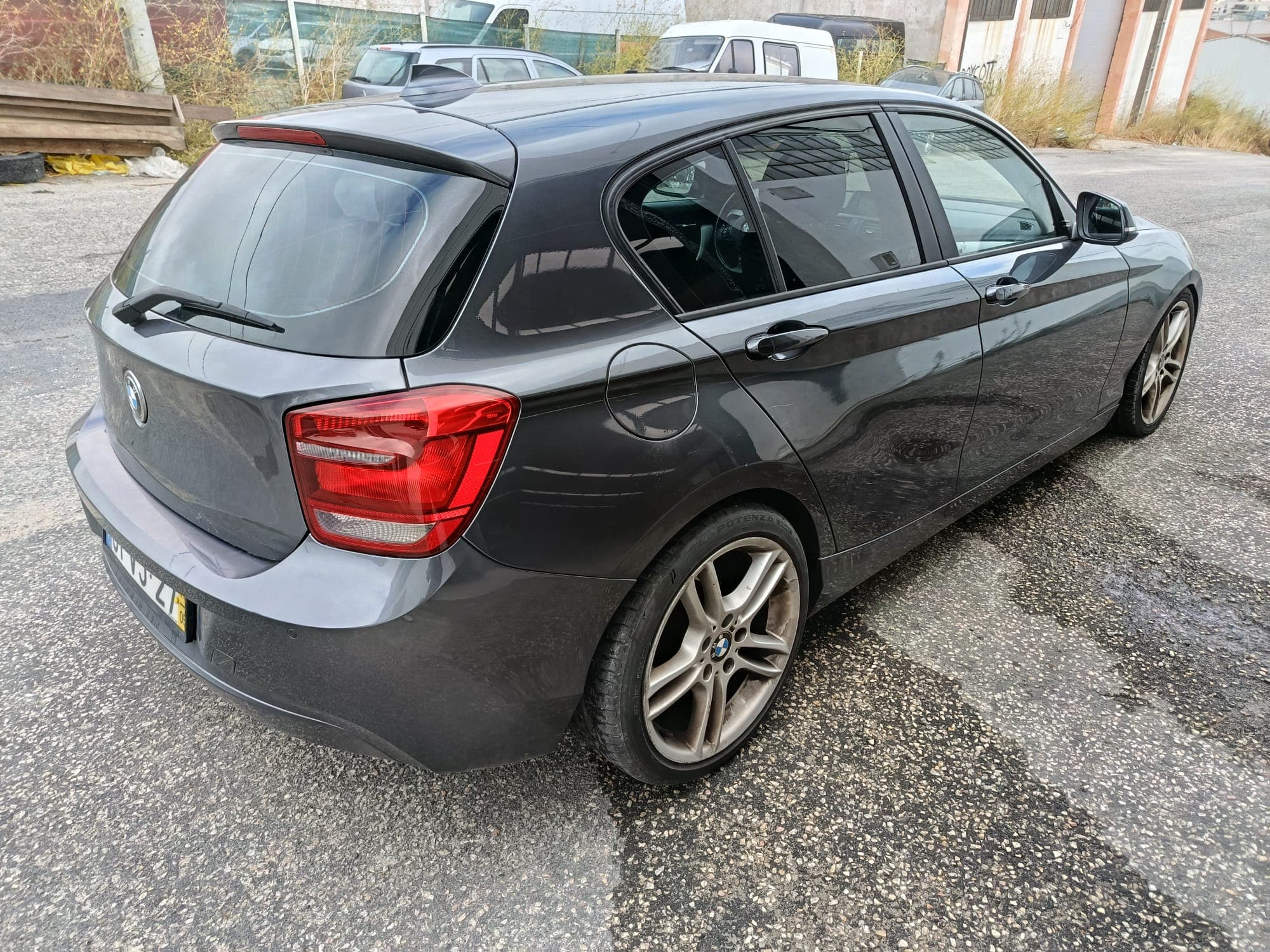 BMW 116 D · Ano 2013 — imagem 6