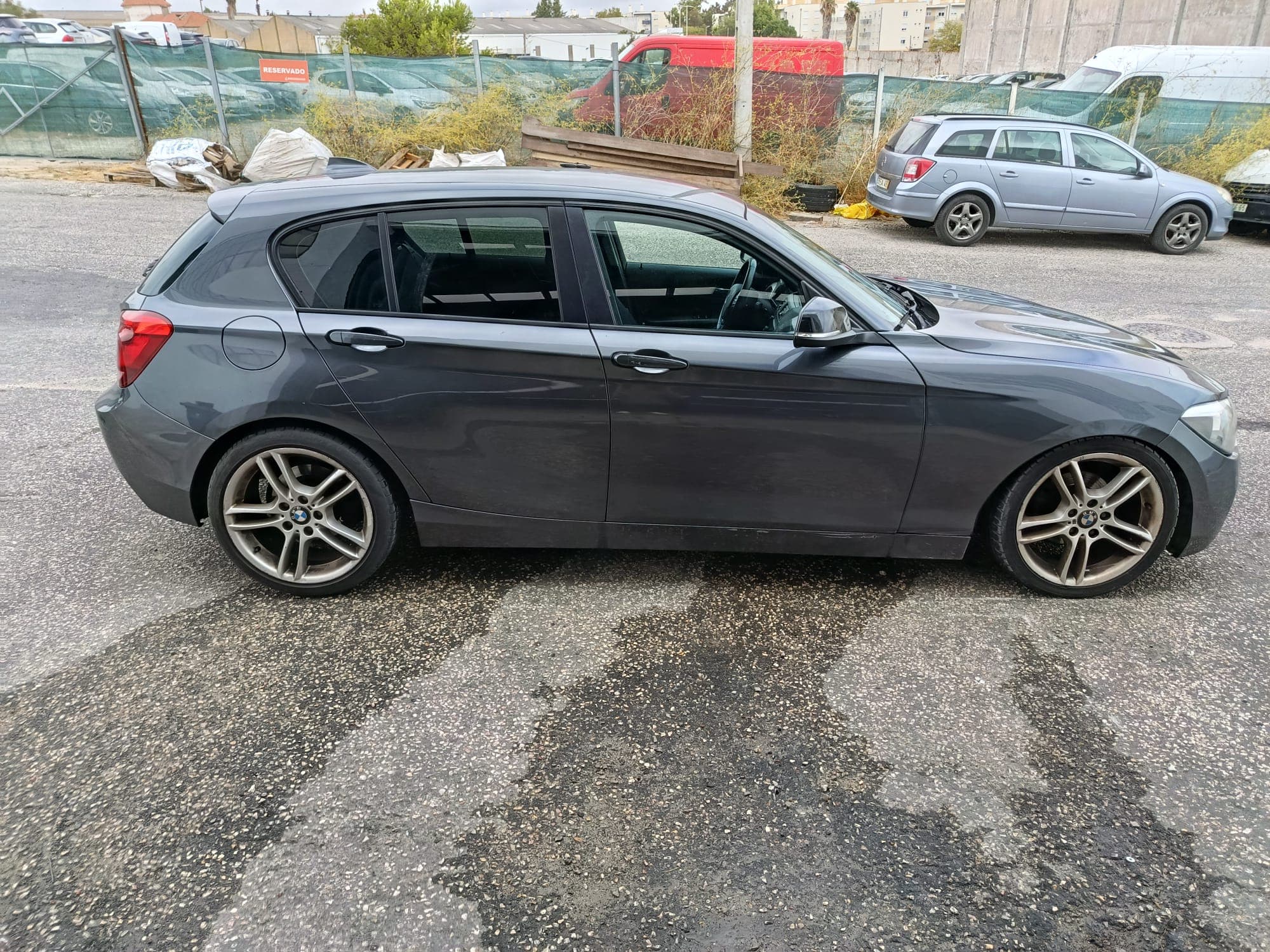 BMW 116 D · Ano 2013 — imagem 5