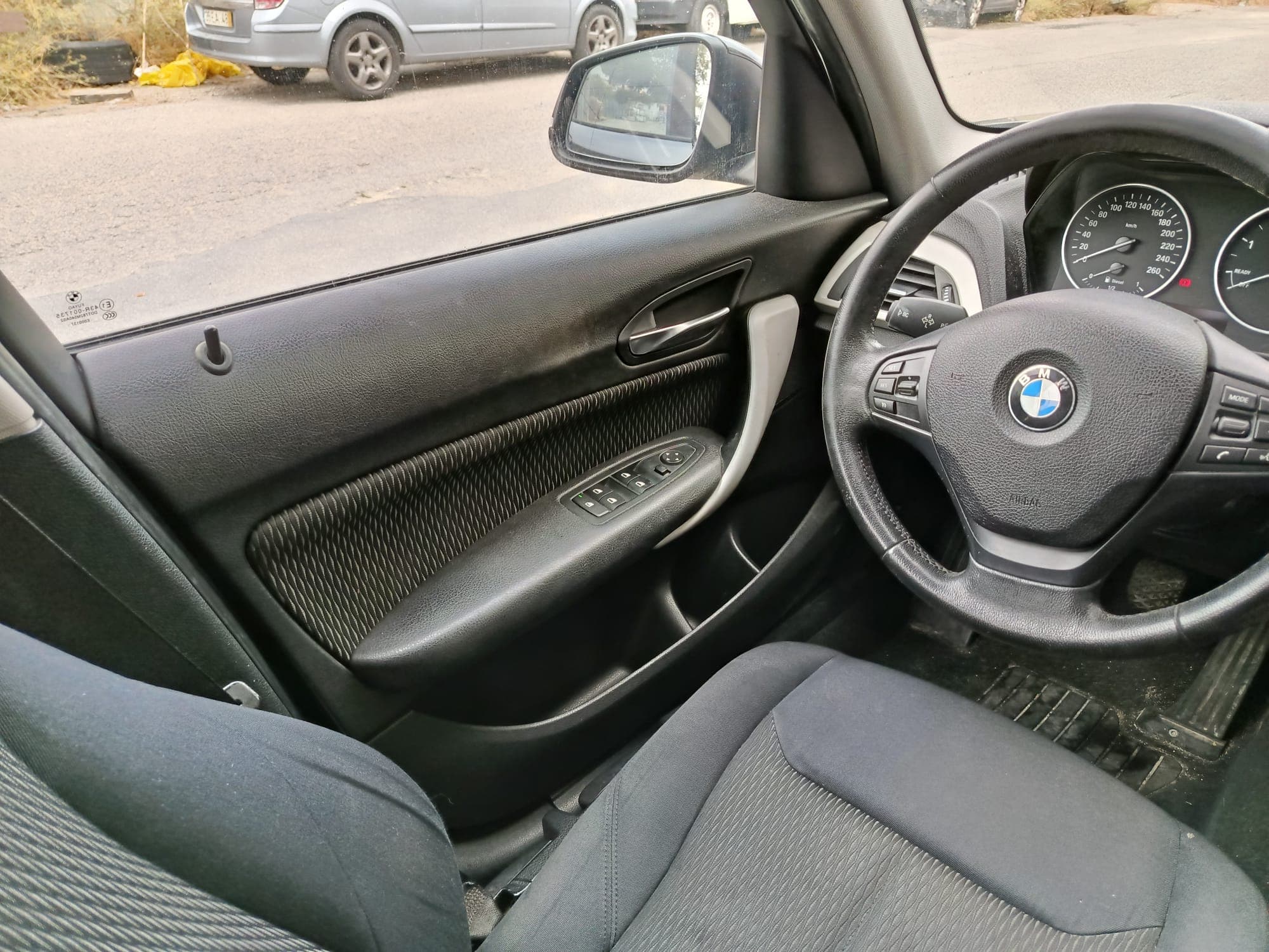 BMW 116 D · Ano 2013 — imagem 14