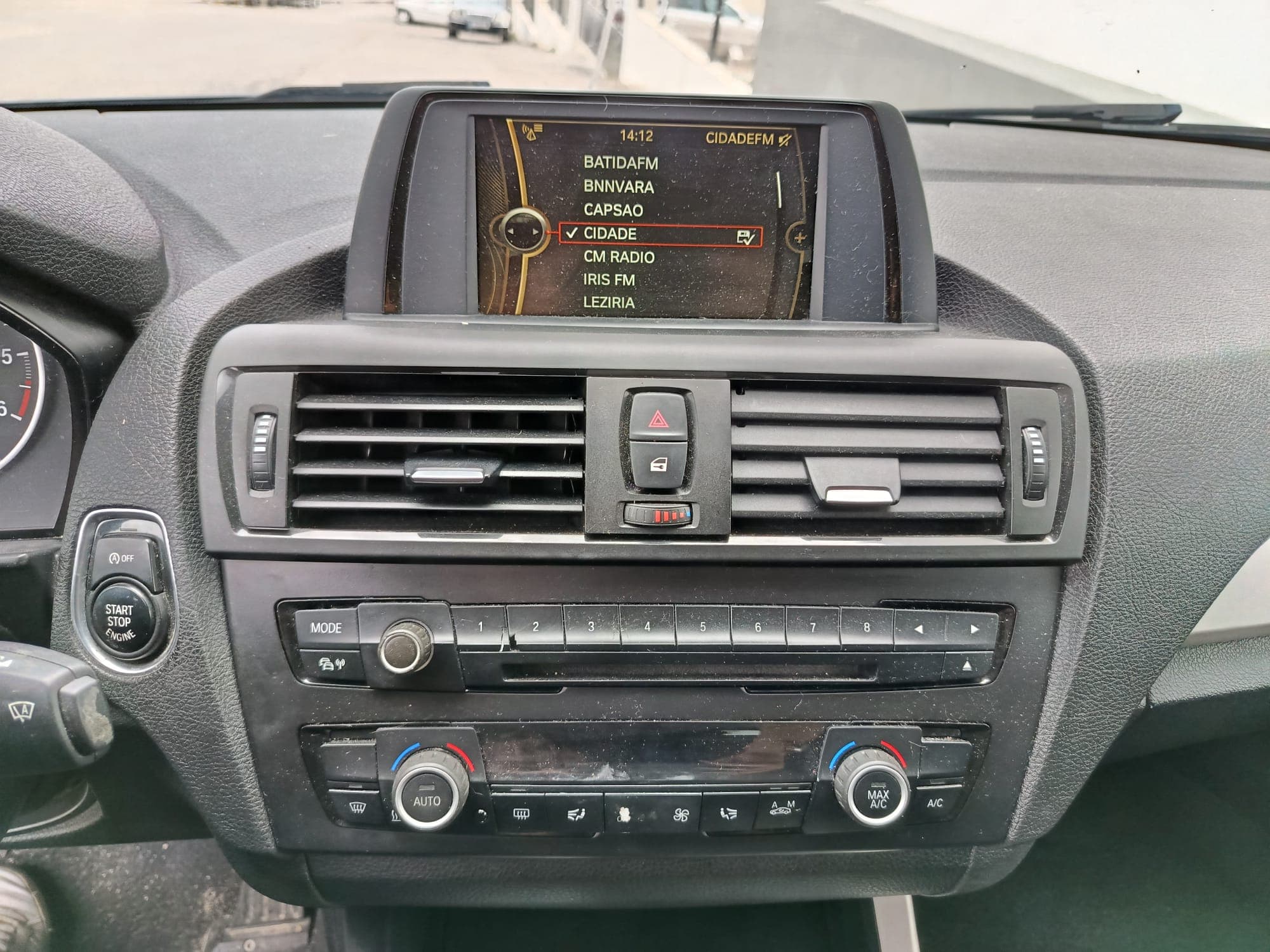 BMW 116 D · Ano 2013 — imagem 11