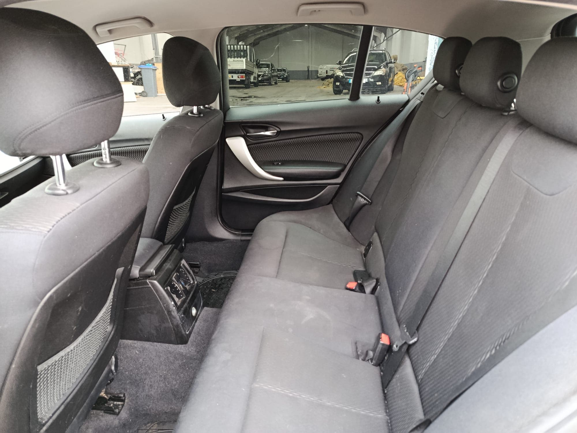 BMW 116 D · Ano 2013 — imagem 19