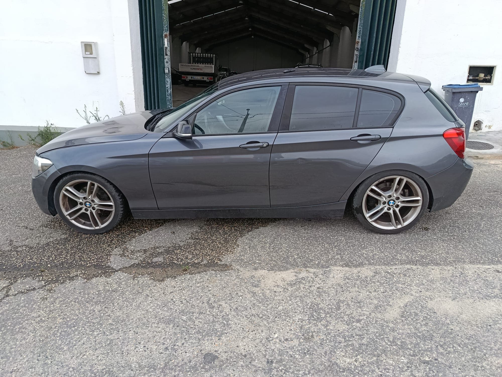 BMW 116 D · Ano 2013 — imagem 3