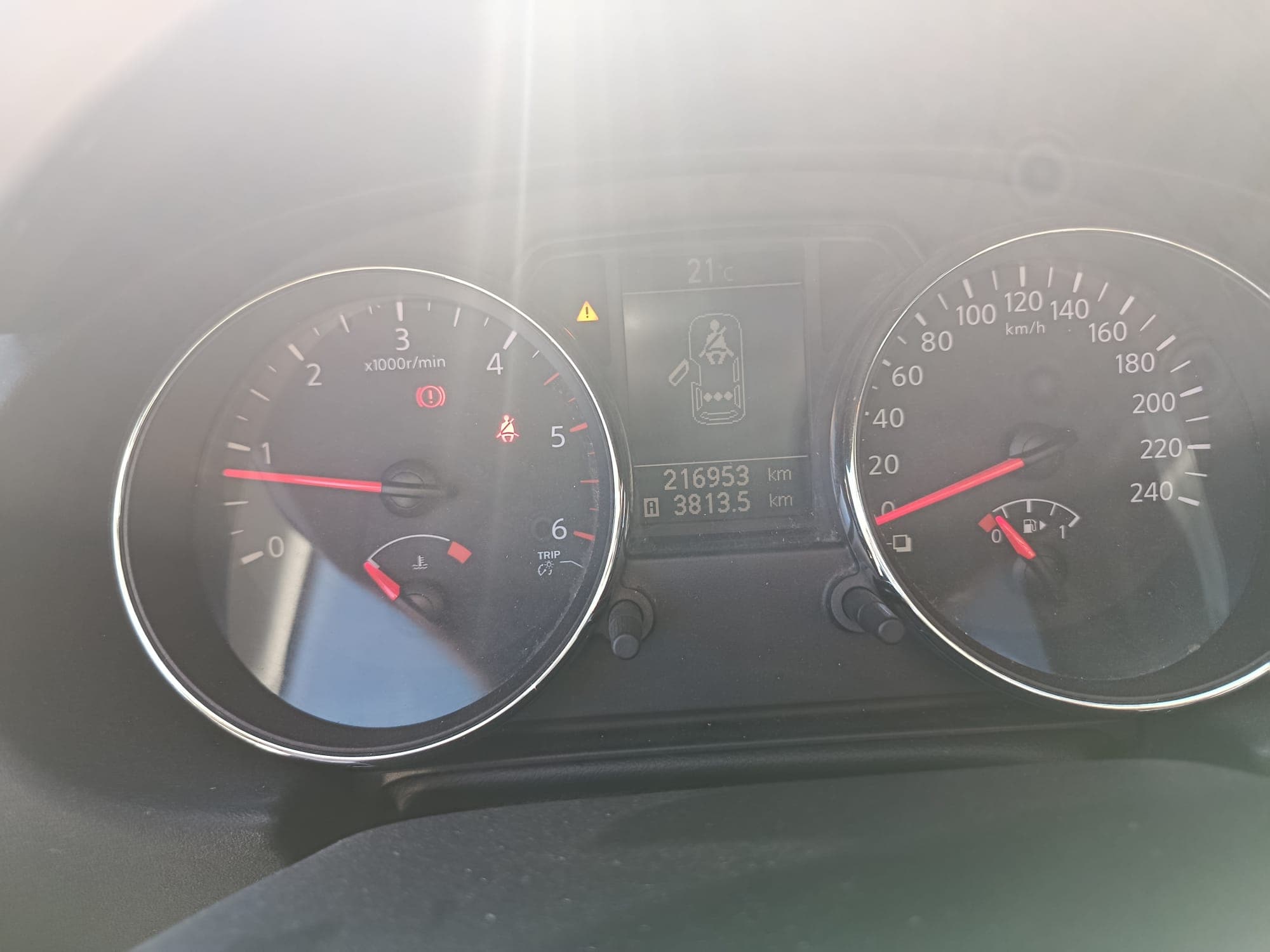 Nissan Qashqai · Ano 2010 — imagem 18