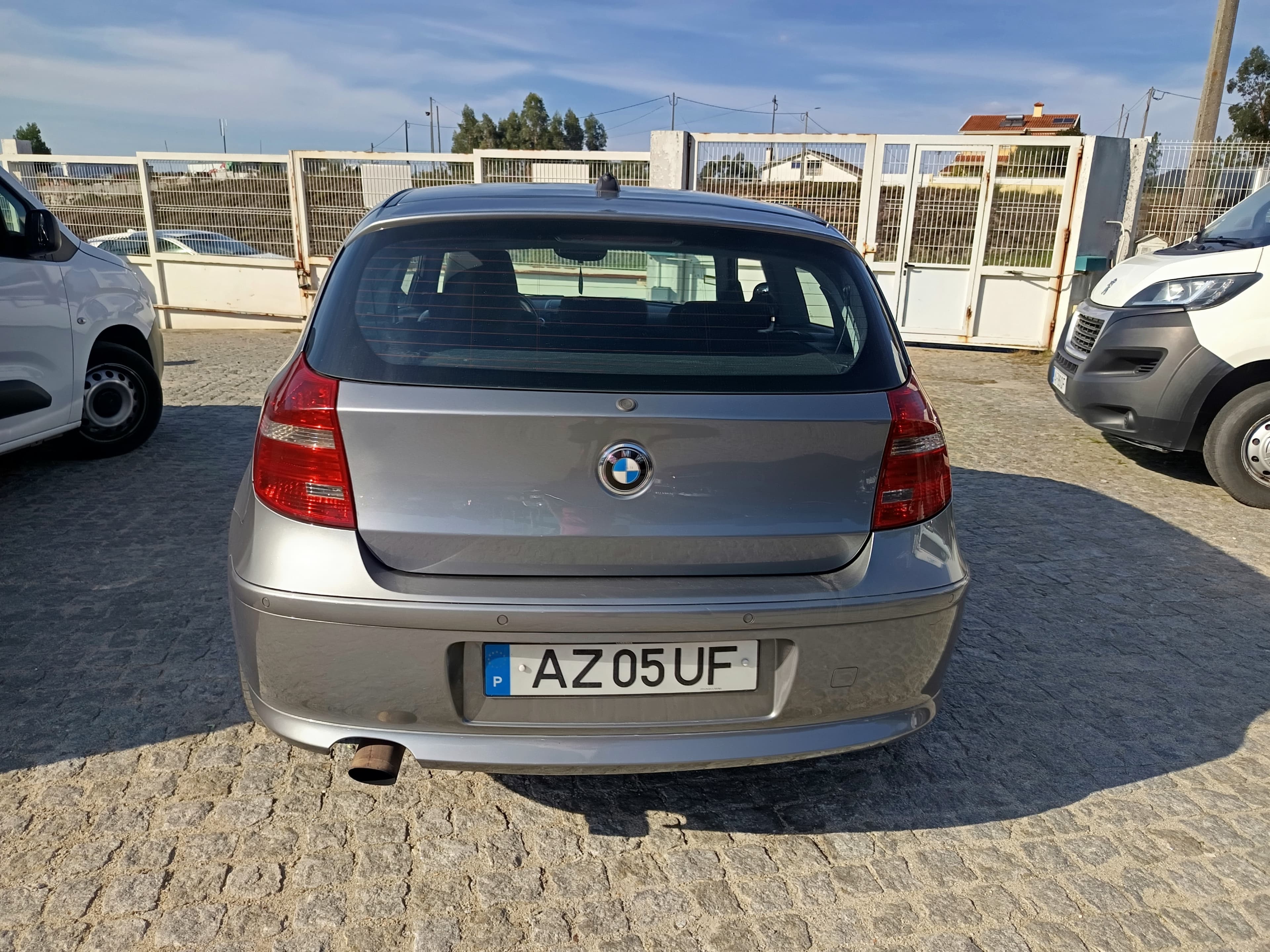 BMW 118d · Ano 2010 — imagen 5