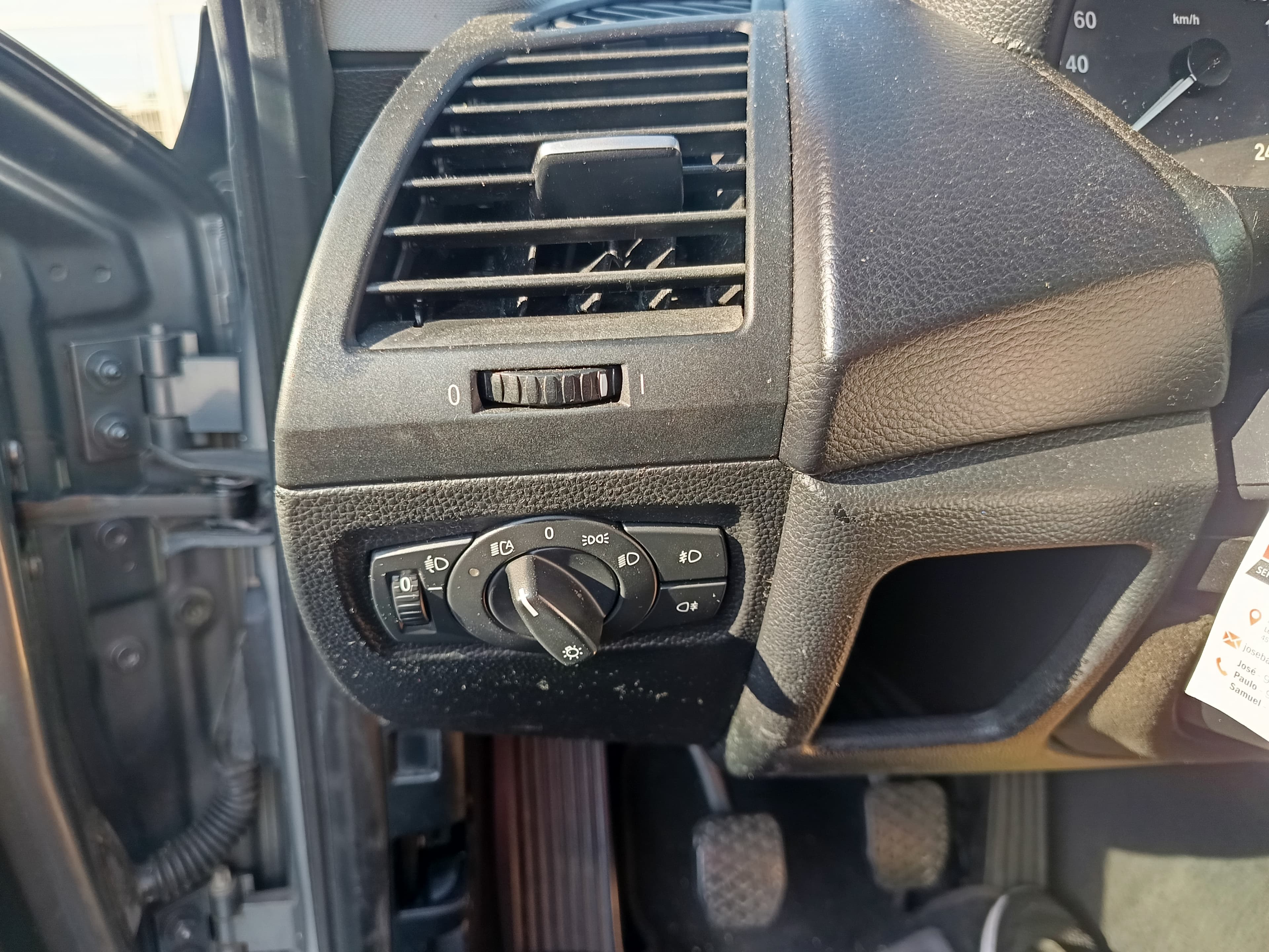 BMW 118d · Ano 2010 — imagen 40