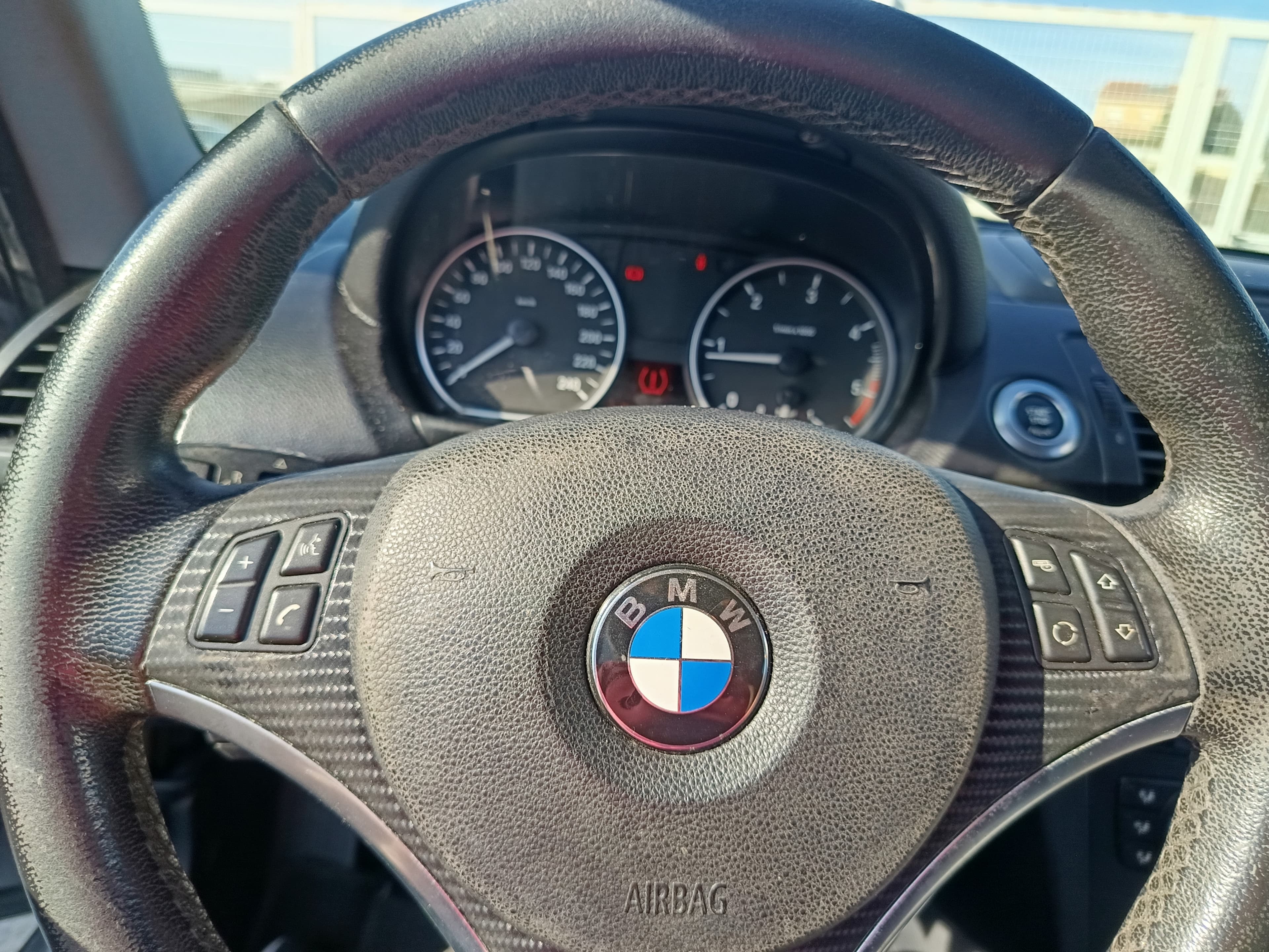 BMW 118d · Ano 2010 — imagen 36