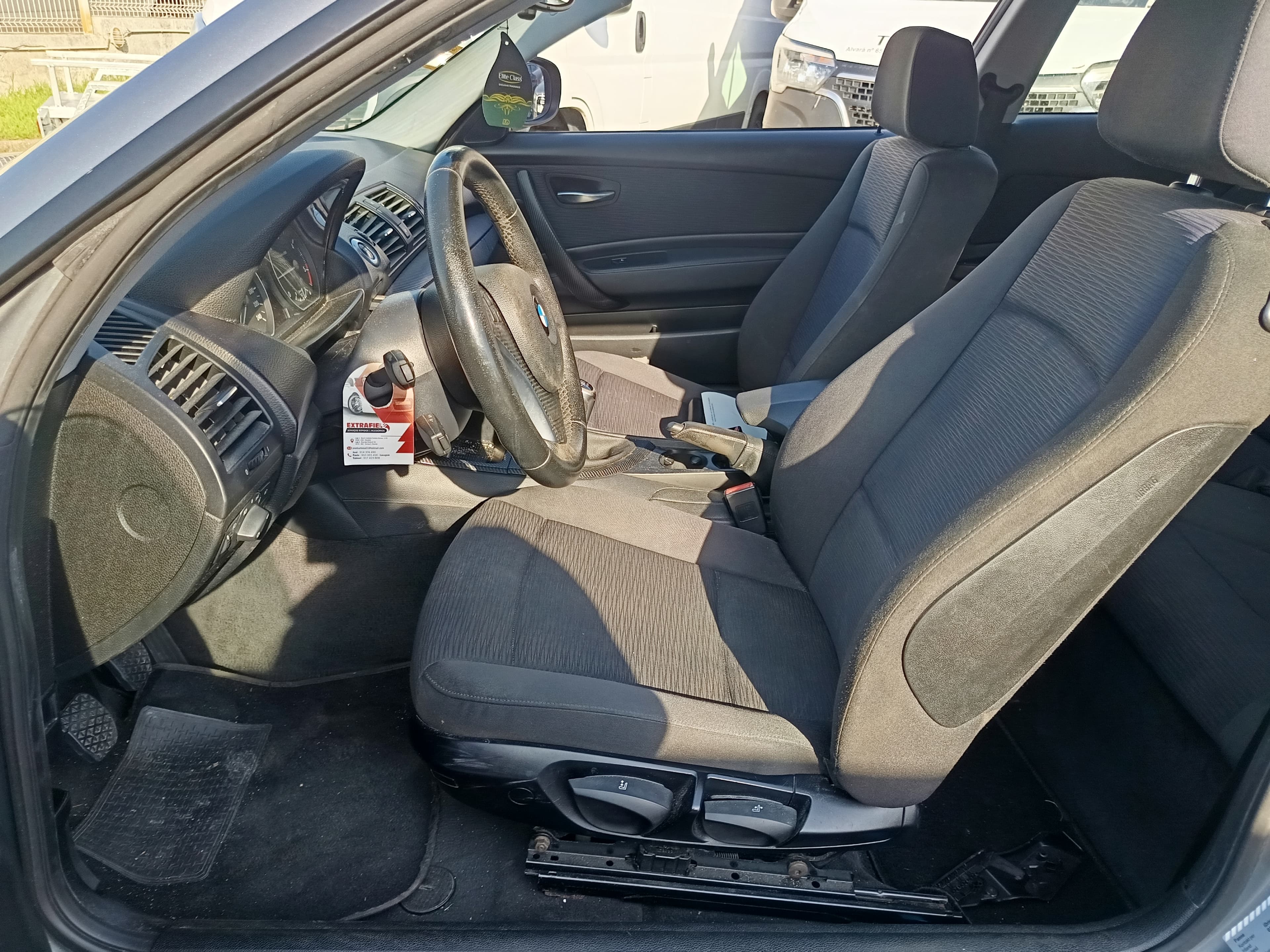 BMW 118d · Ano 2010 — imagen 28