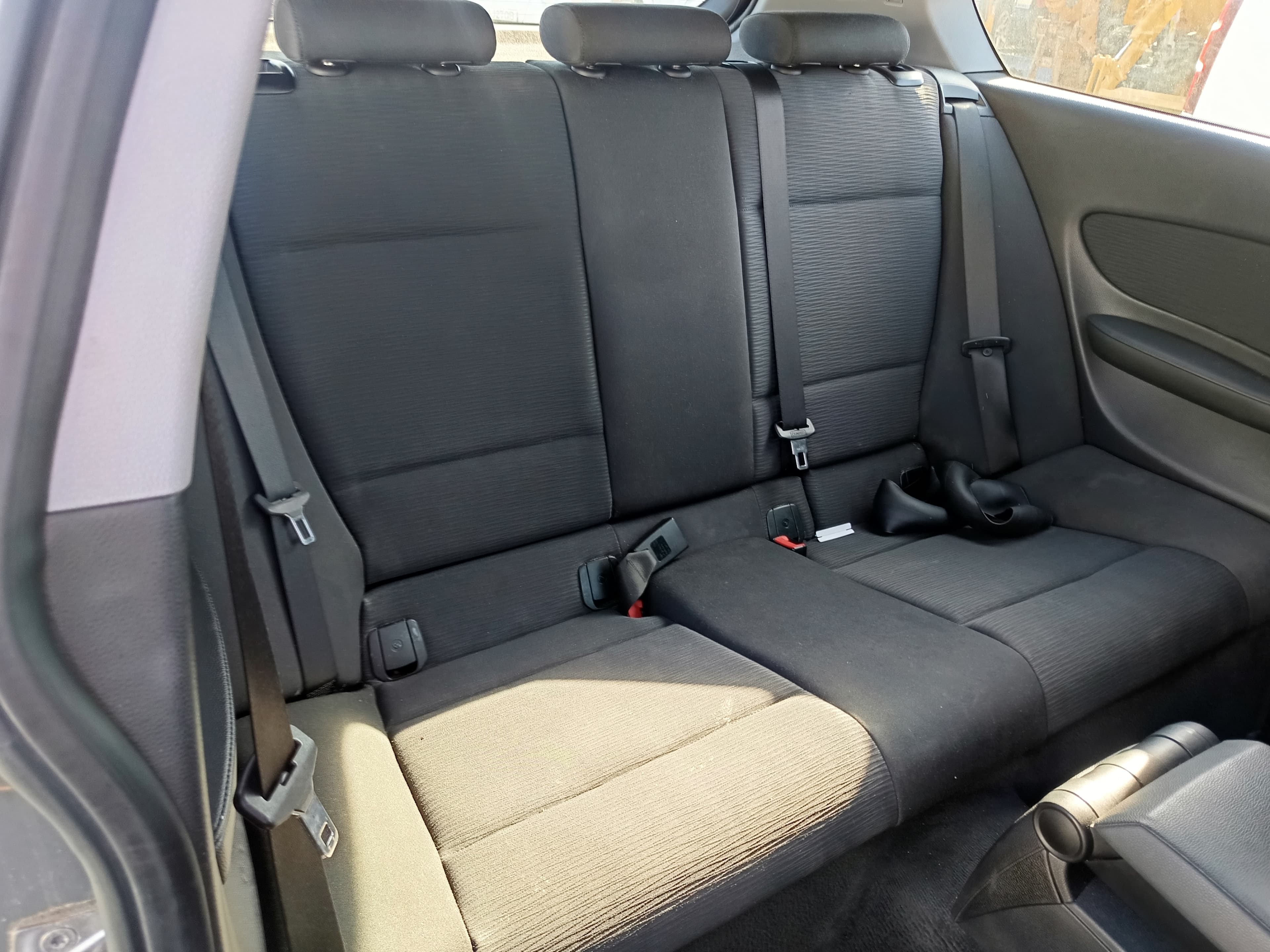 BMW 118d · Ano 2010 — imagen 25