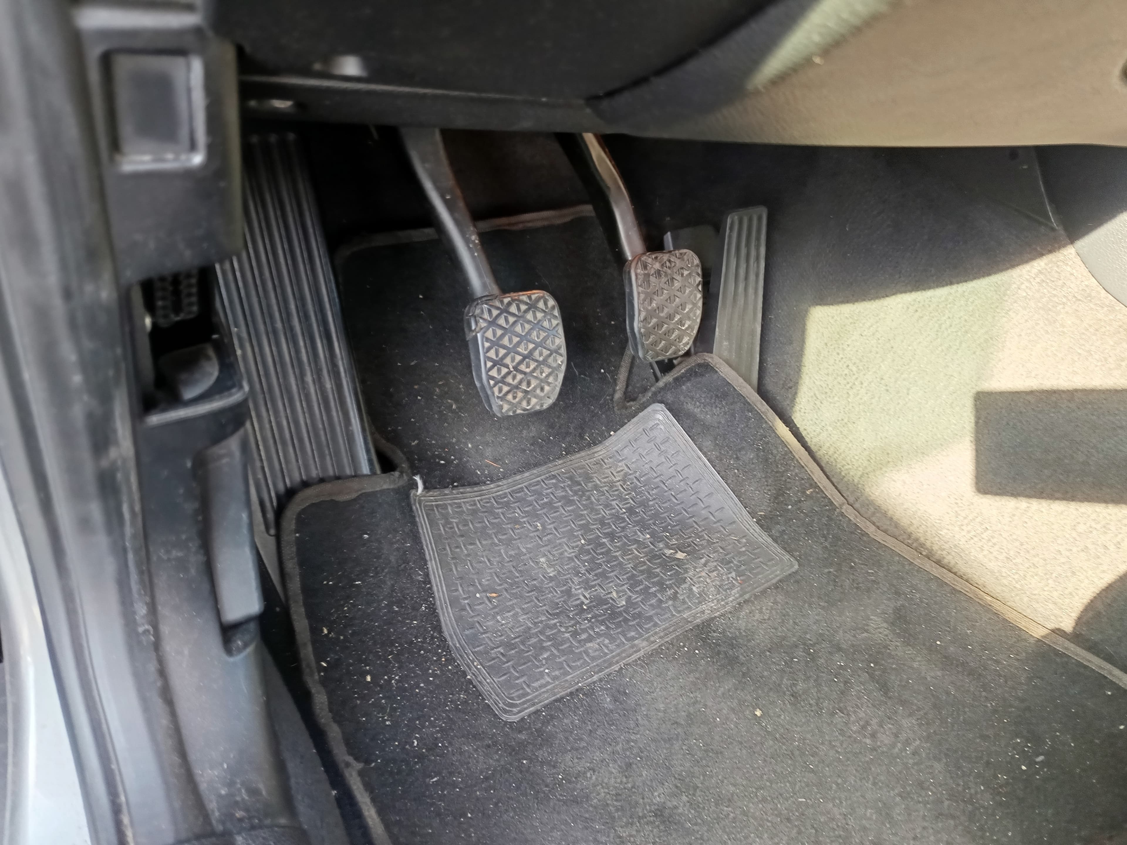 BMW 118d · Ano 2010 — imagen 31