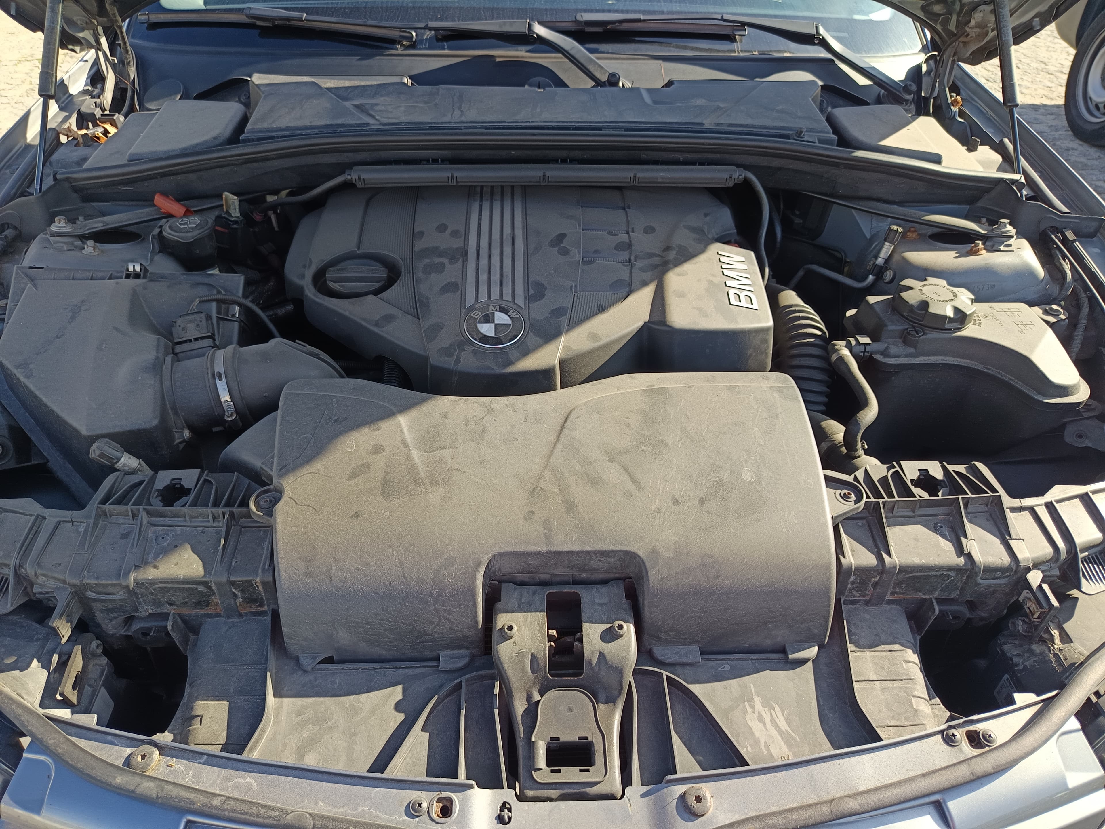 BMW 118d · Ano 2010 — imagen 18