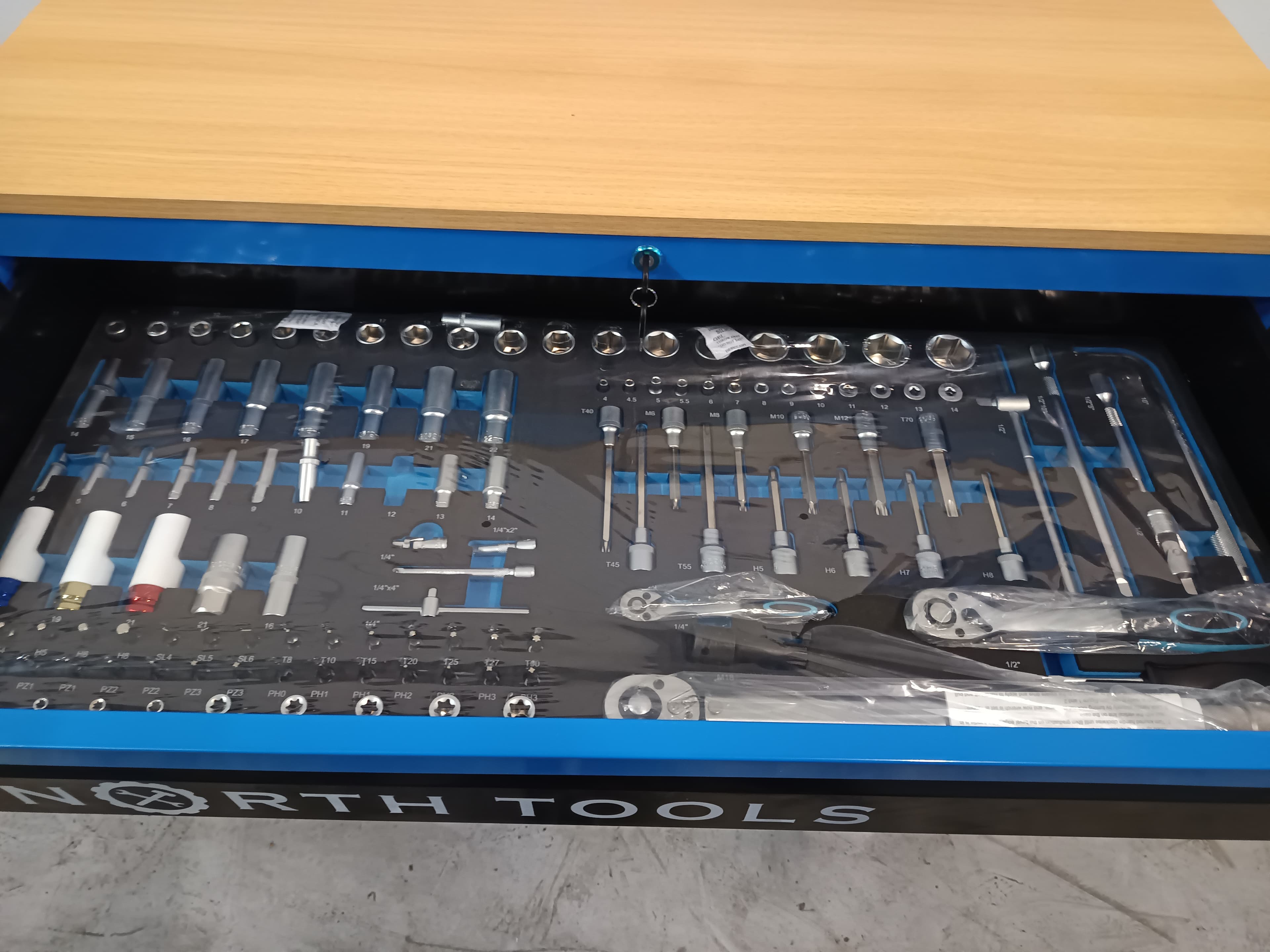Caisse à outils North Tools Jumbo-Pro — image 4