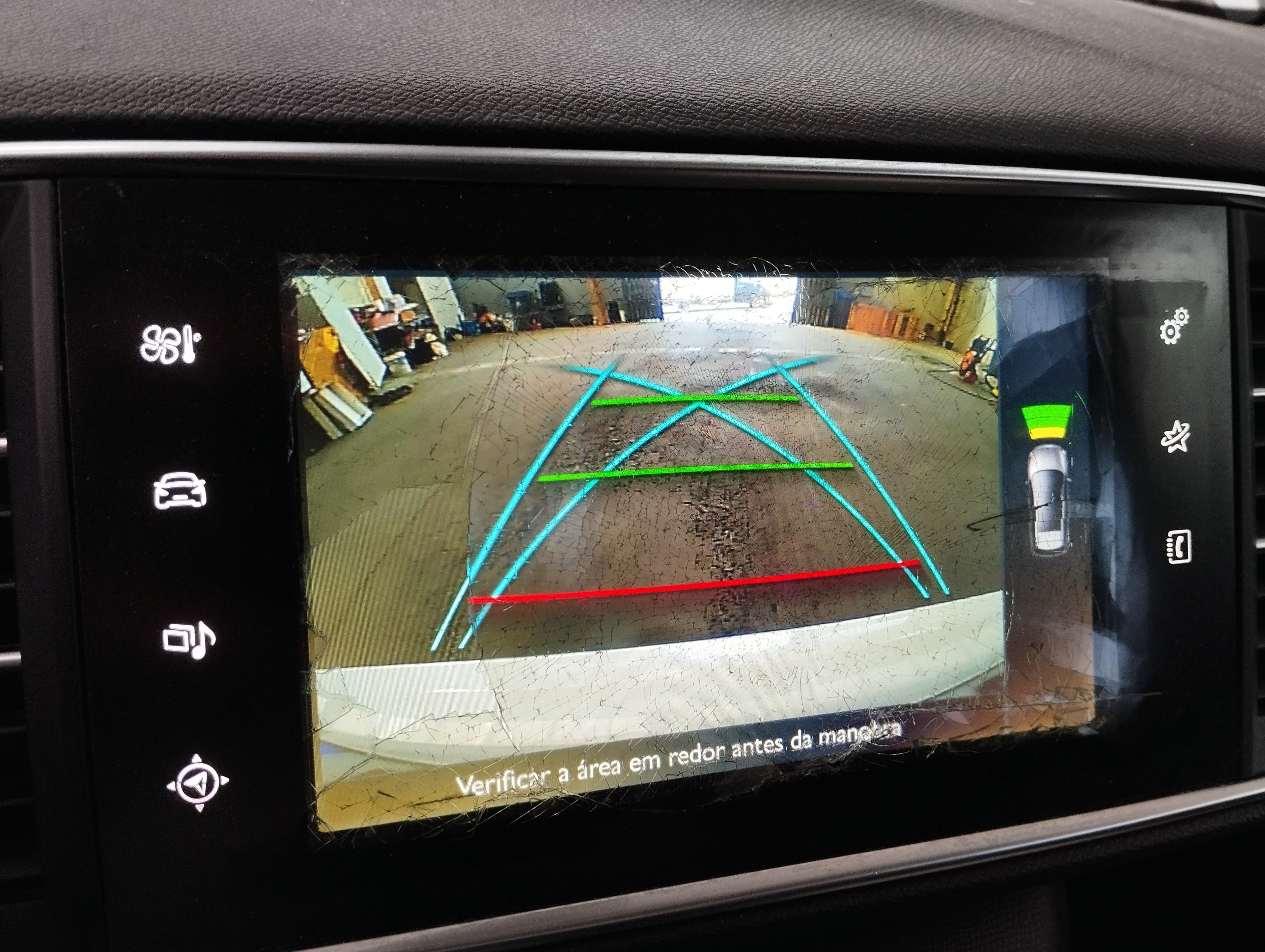 Peugeot 308 SW 1.6 BlueHDi · Ano 2015 — imagen 15