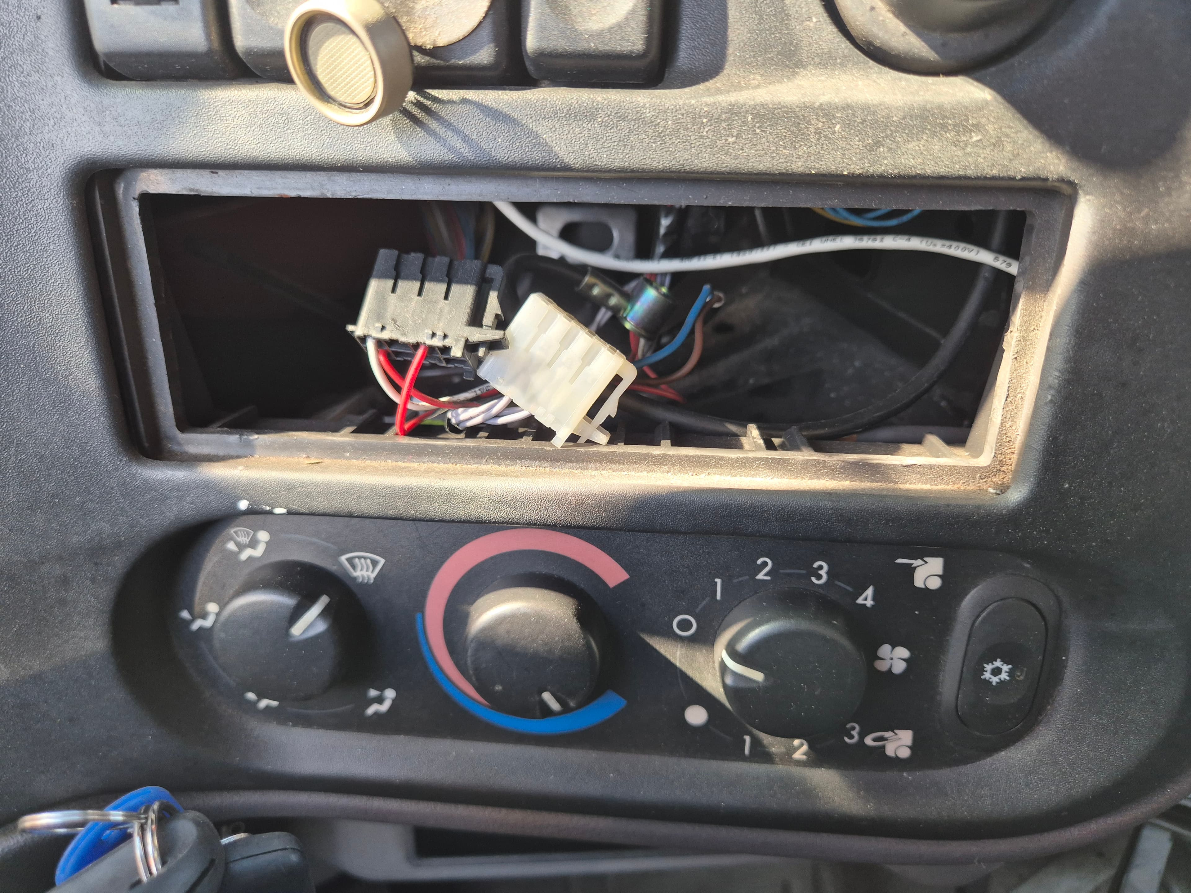 DAF 45.180 · Ano 2007 — imagem 27