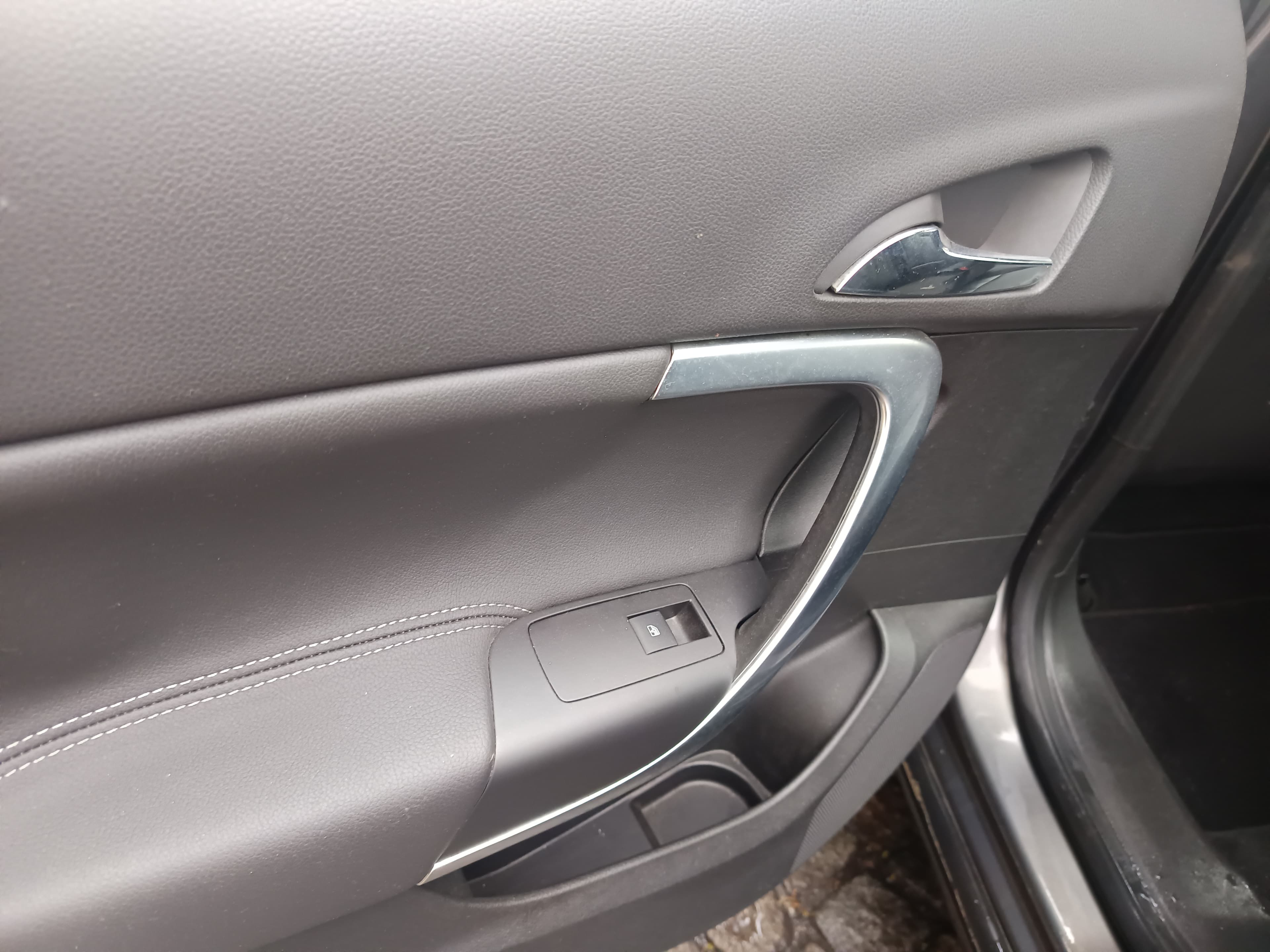 Opel Insignia · Ano 2009 — imagem 31