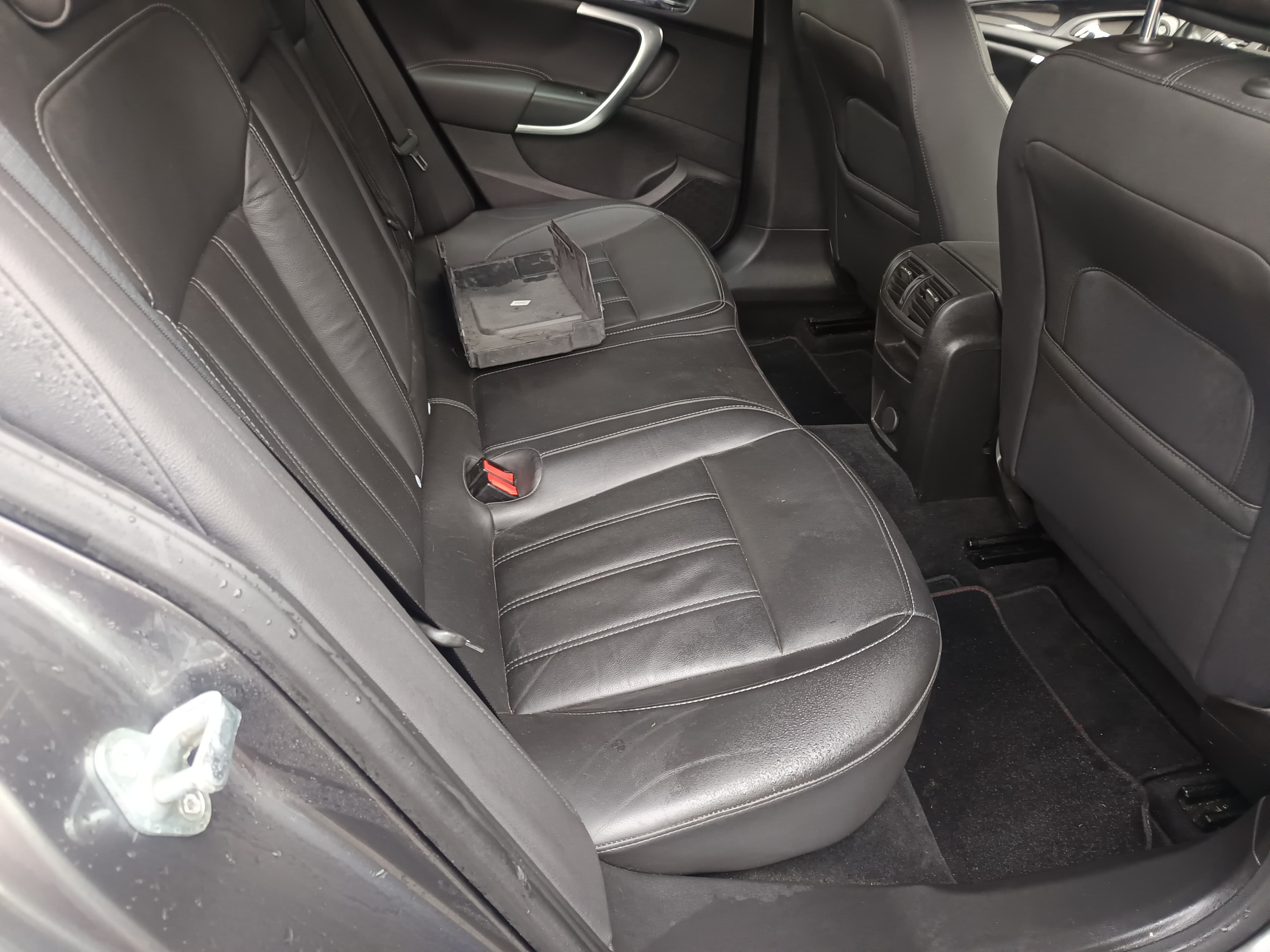 Opel Insignia · Ano 2009 — imagem 26