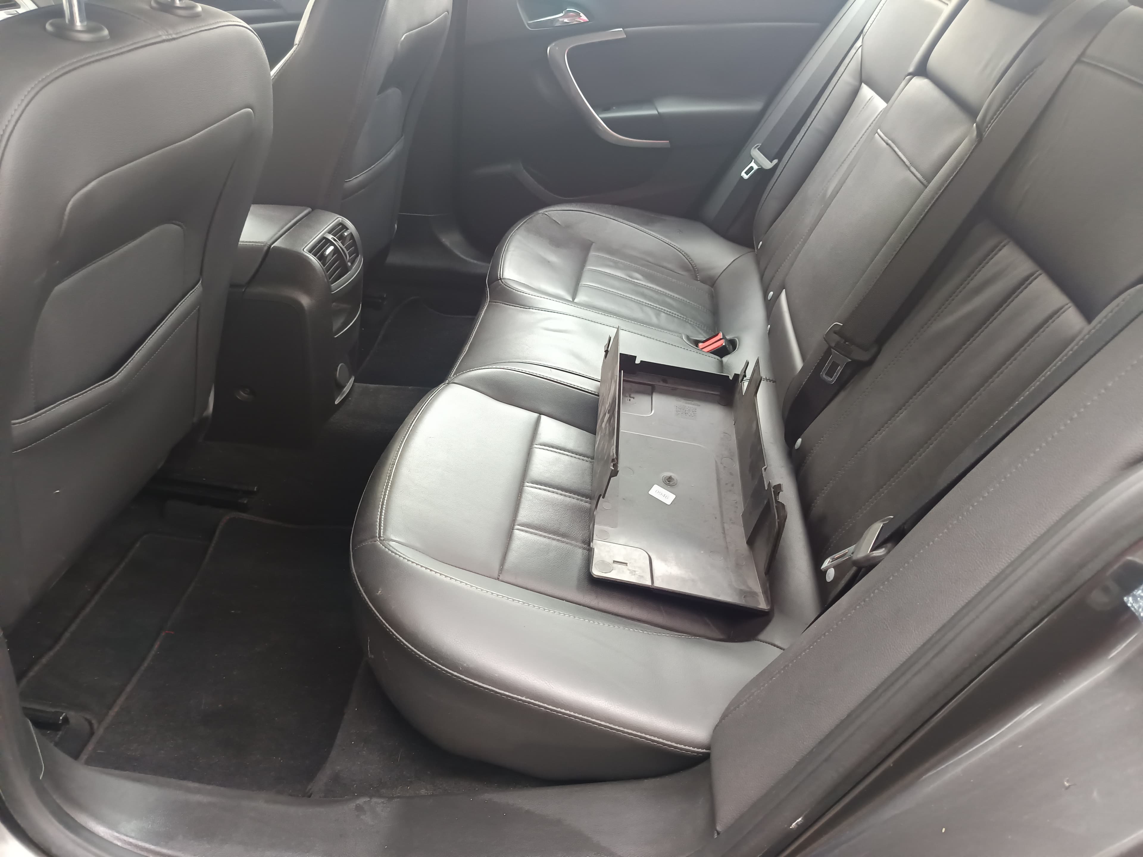 Opel Insignia · Ano 2009 — imagem 32