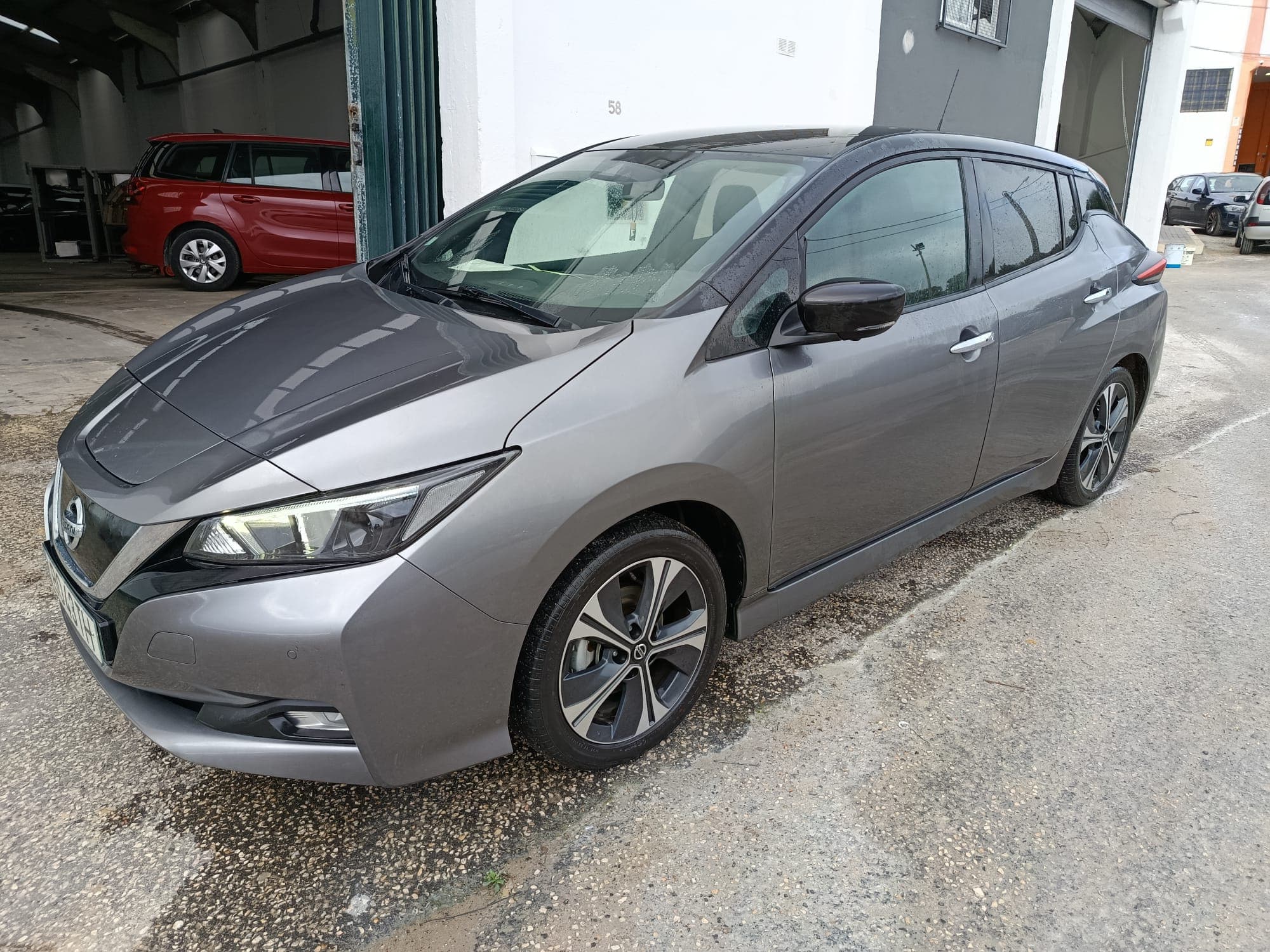 Nissan Leaf · Ano 2021 — imagem 1