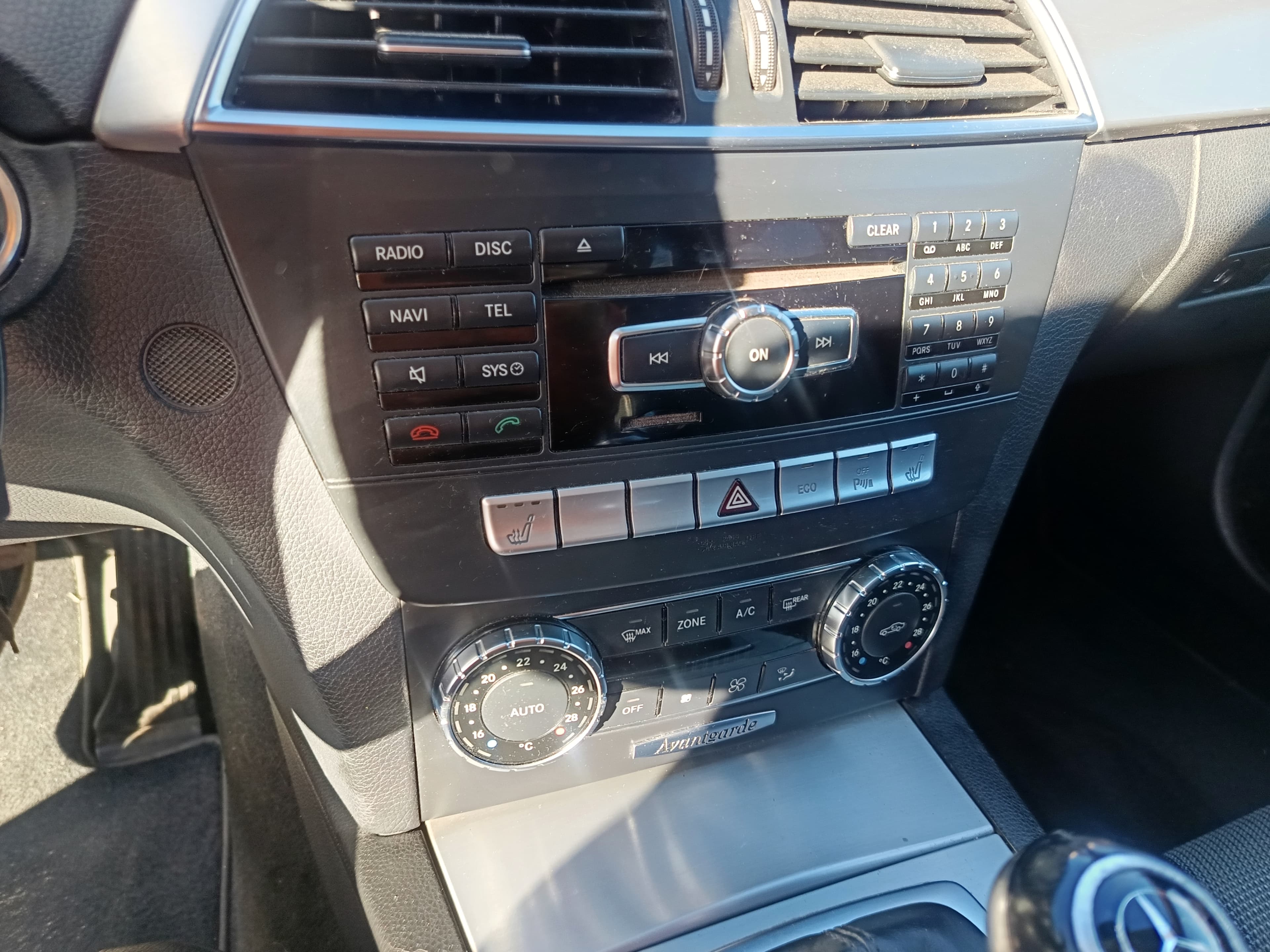Mercedes-Benz C220 · Ano 2012 — imagem 39