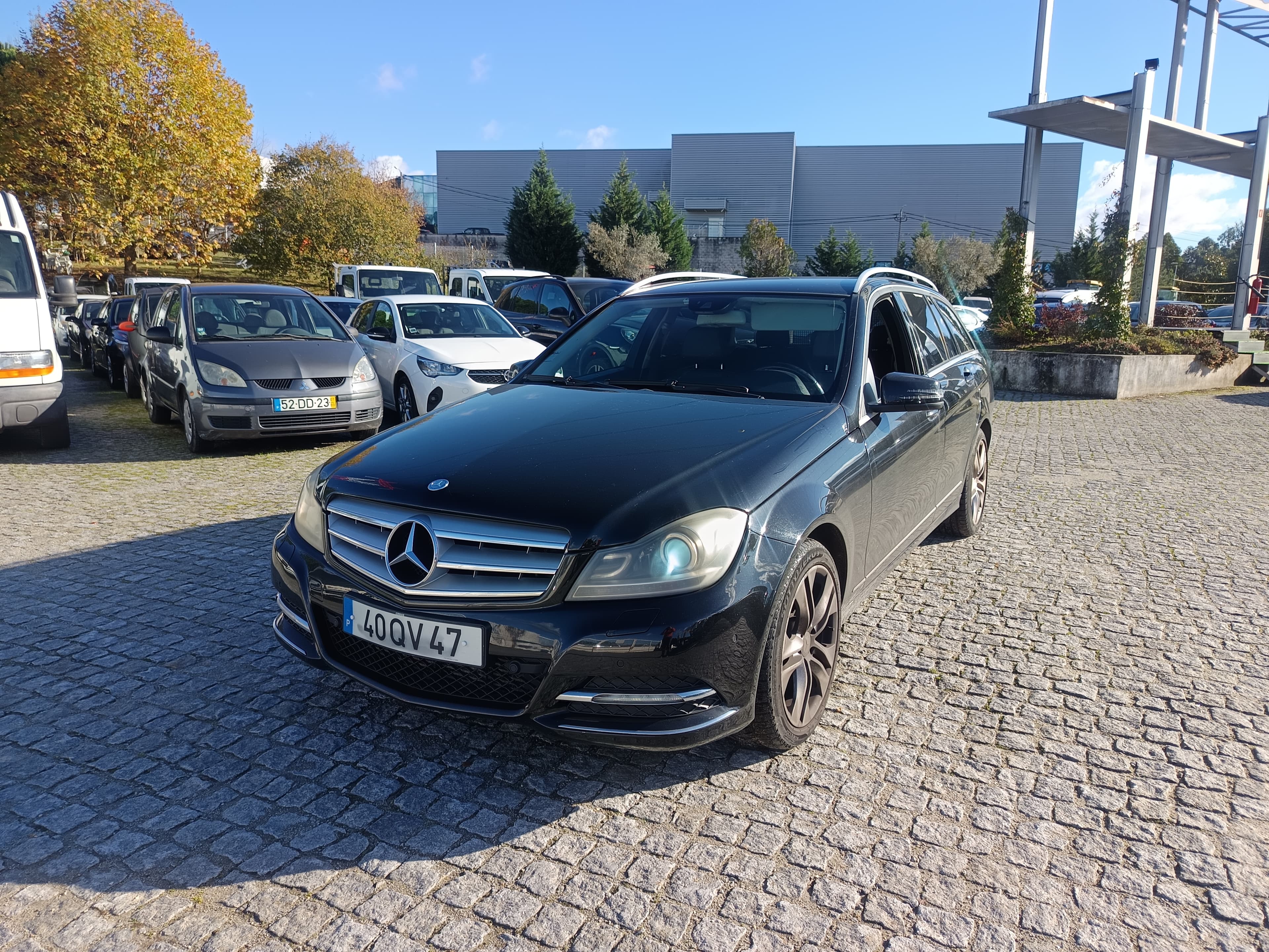Mercedes-Benz C220 · Ano 2012 — imagem 1