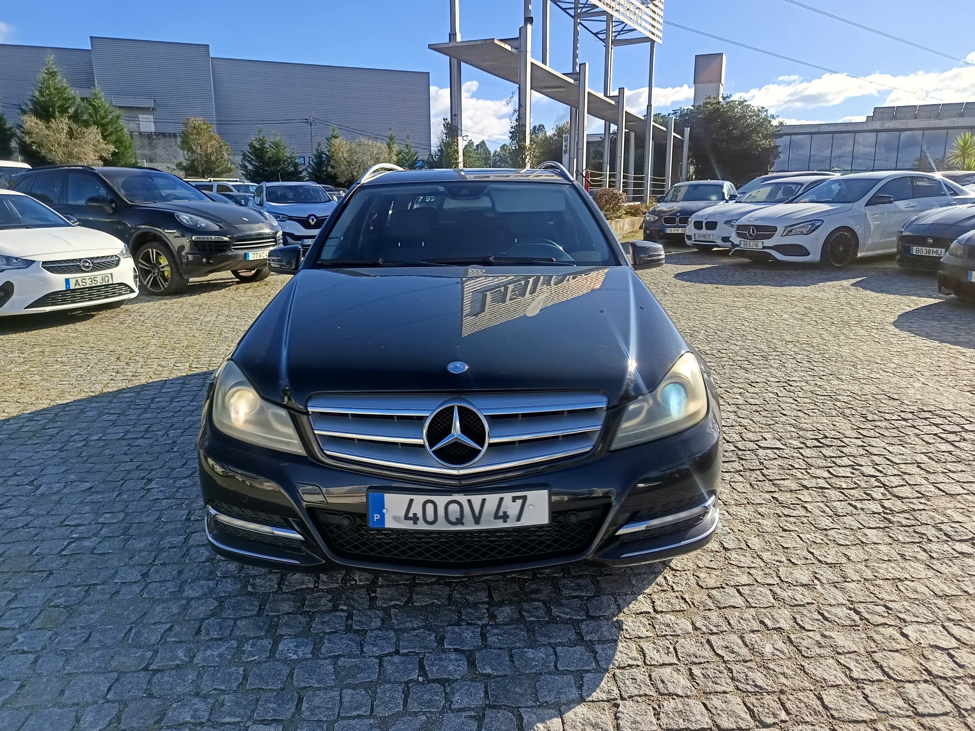 Mercedes-Benz C220 · Ano 2012 — imagem 2