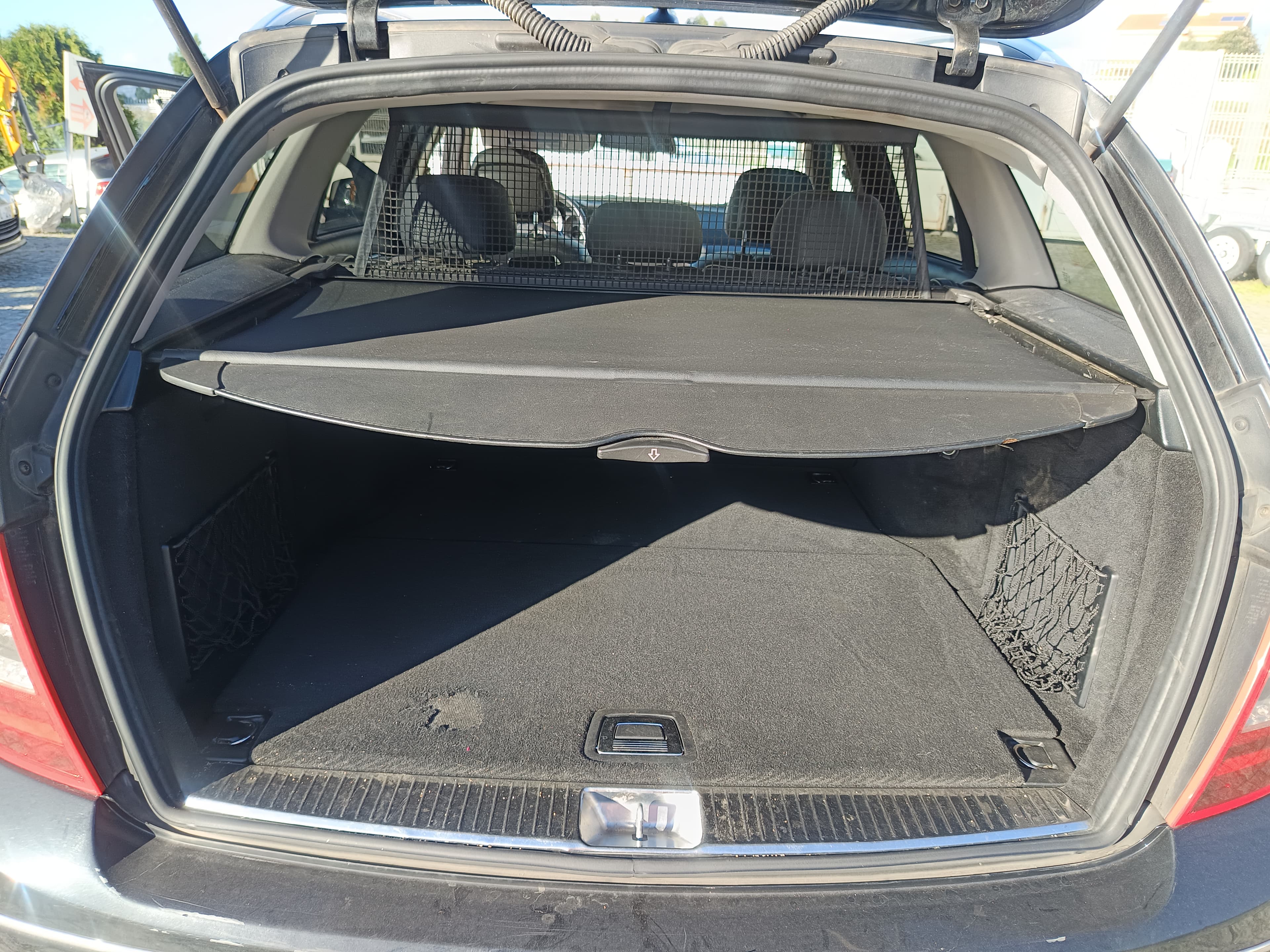 Mercedes-Benz C220 · Ano 2012 — imagem 20