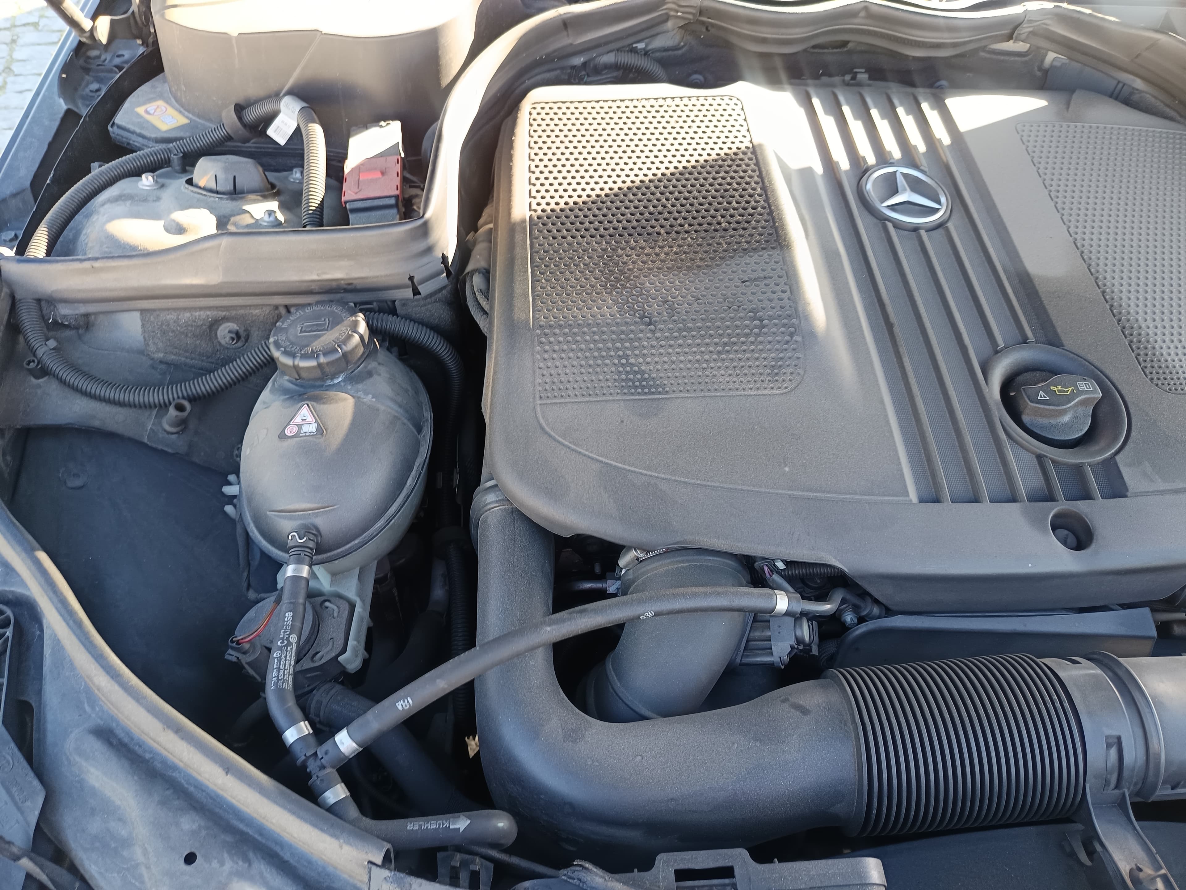 Mercedes-Benz C220 · Ano 2012 — imagem 18
