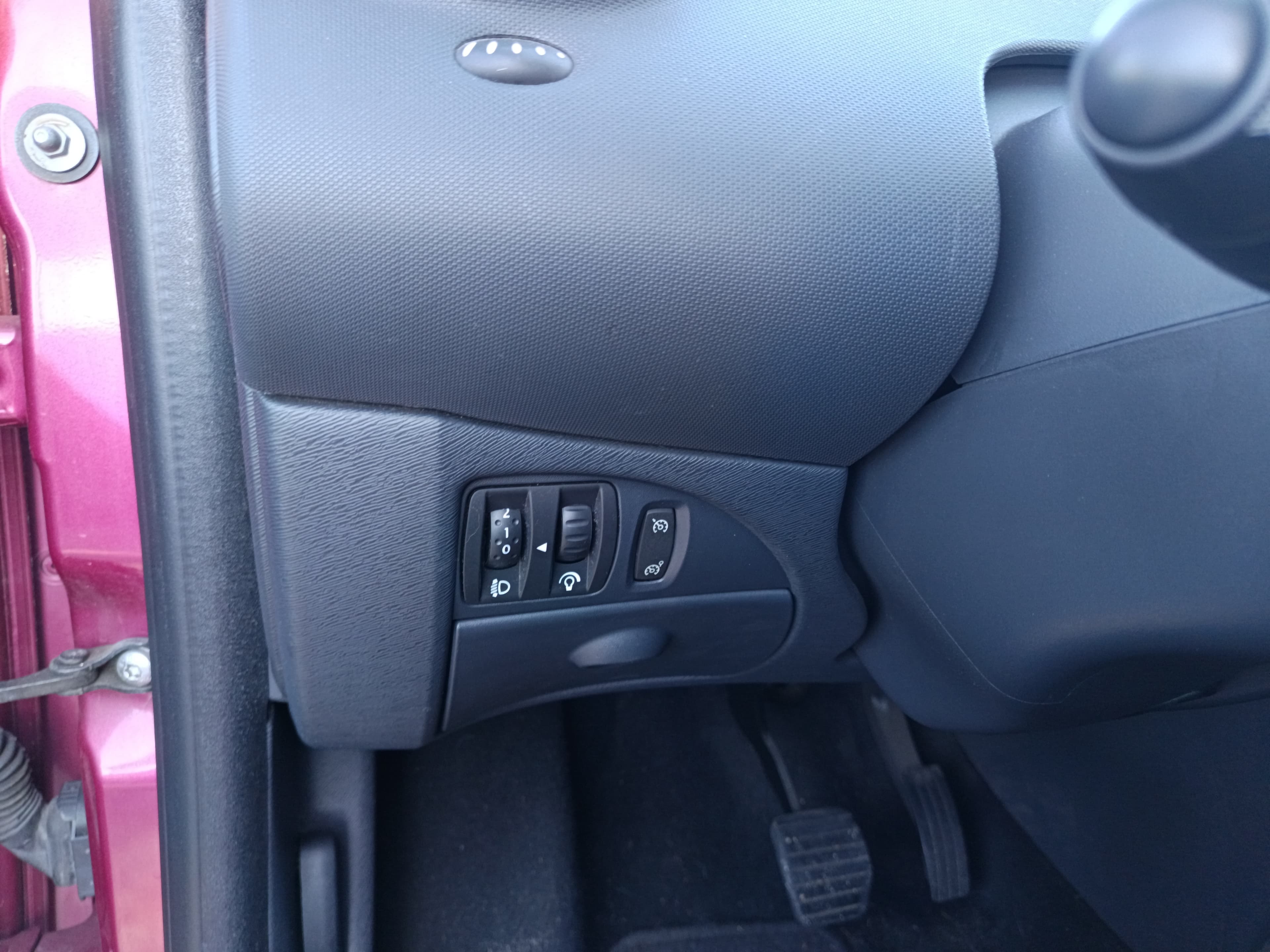 Renault Twingo 1.2 16V · Ano 2012 — imagen 28