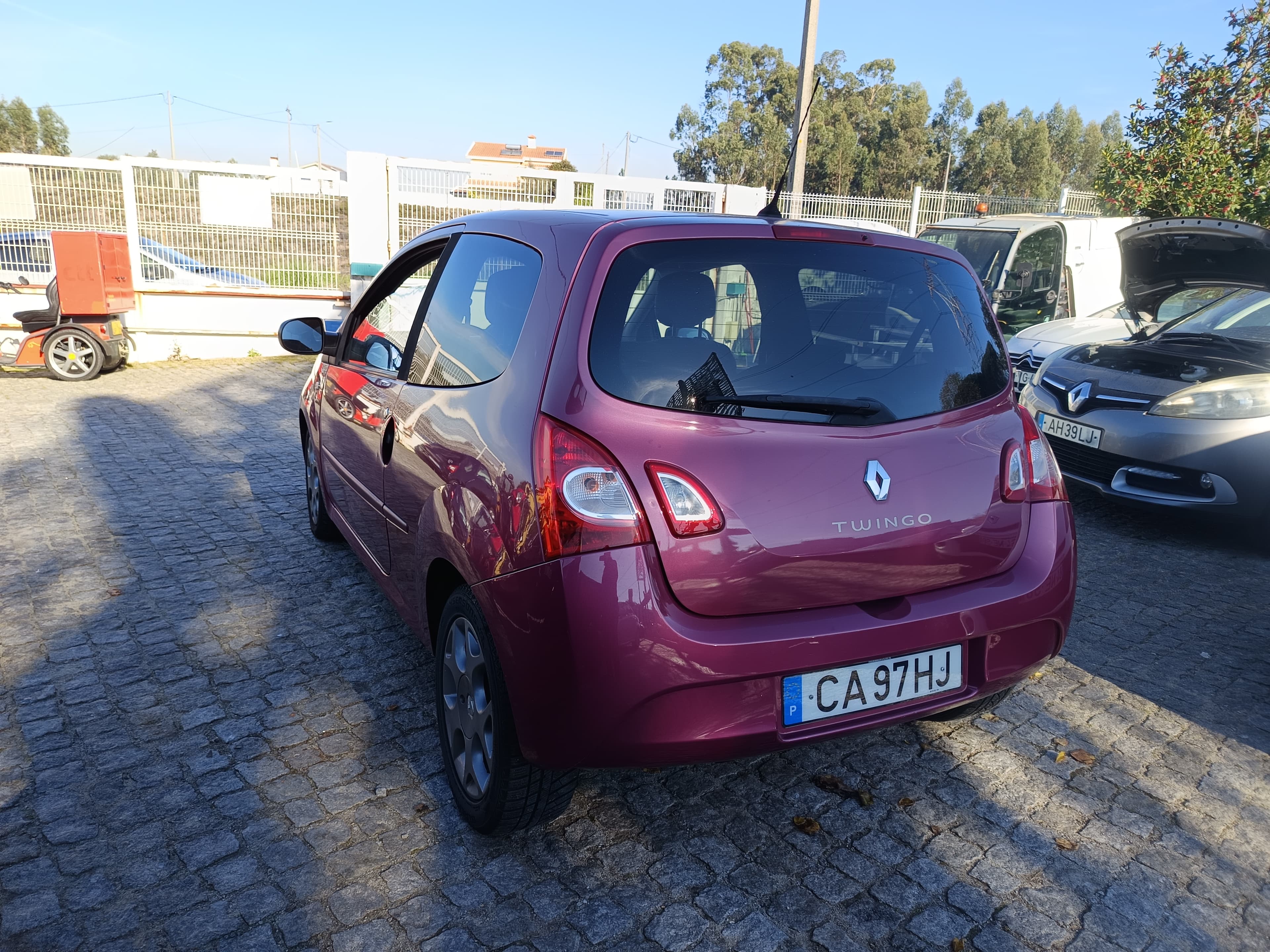 Renault Twingo 1.2 16V · Ano 2012 — imagen 6