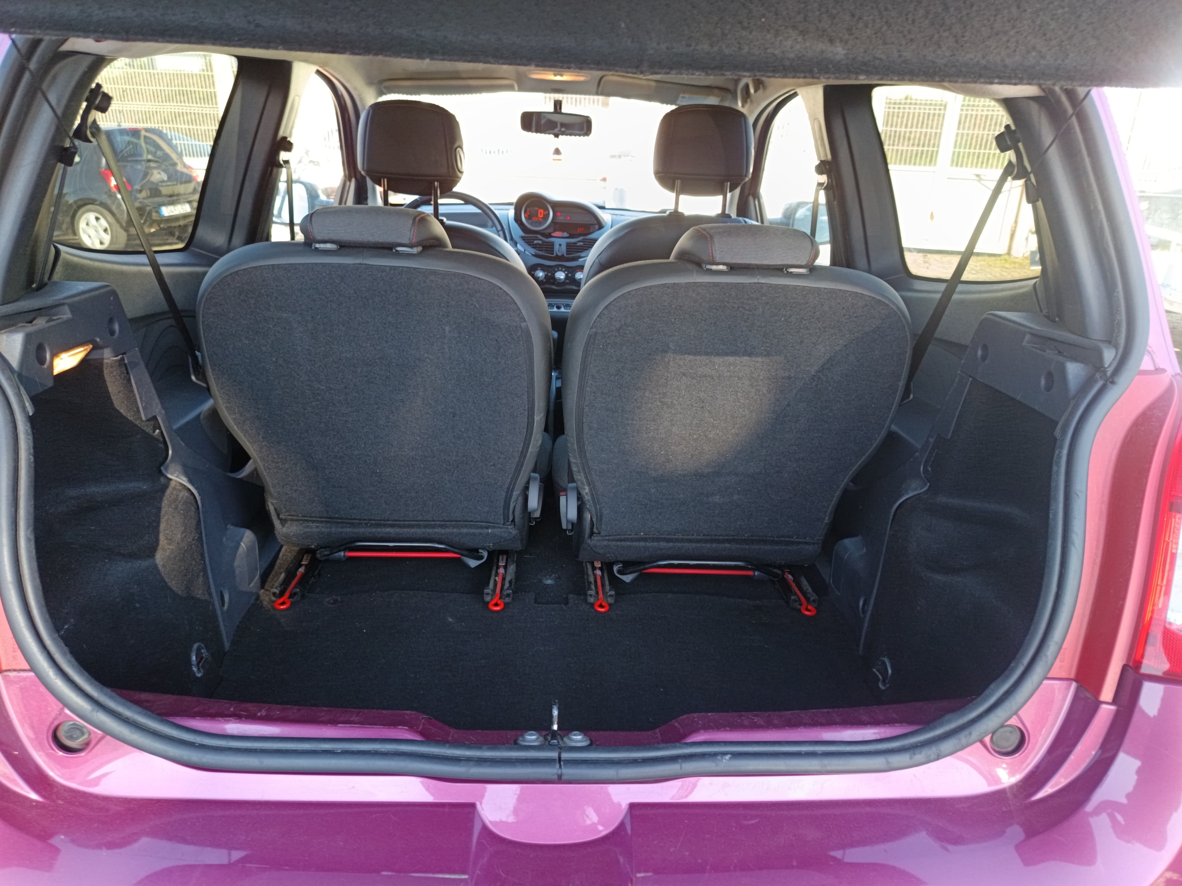 Renault Twingo 1.2 16V · Ano 2012 — imagen 11