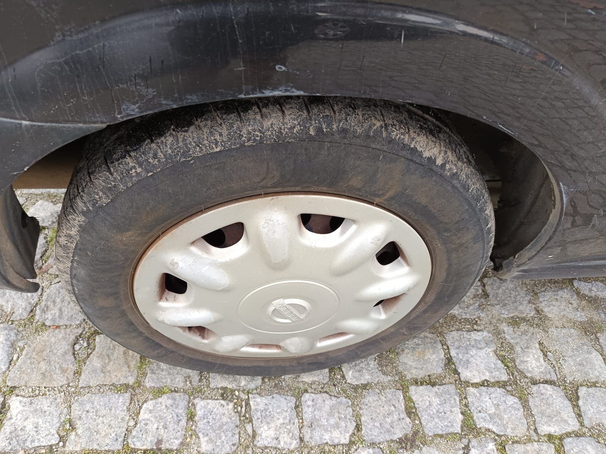 Nissan Almera II Hatchback 1.5 DCi · Año 2003 — imagen 8