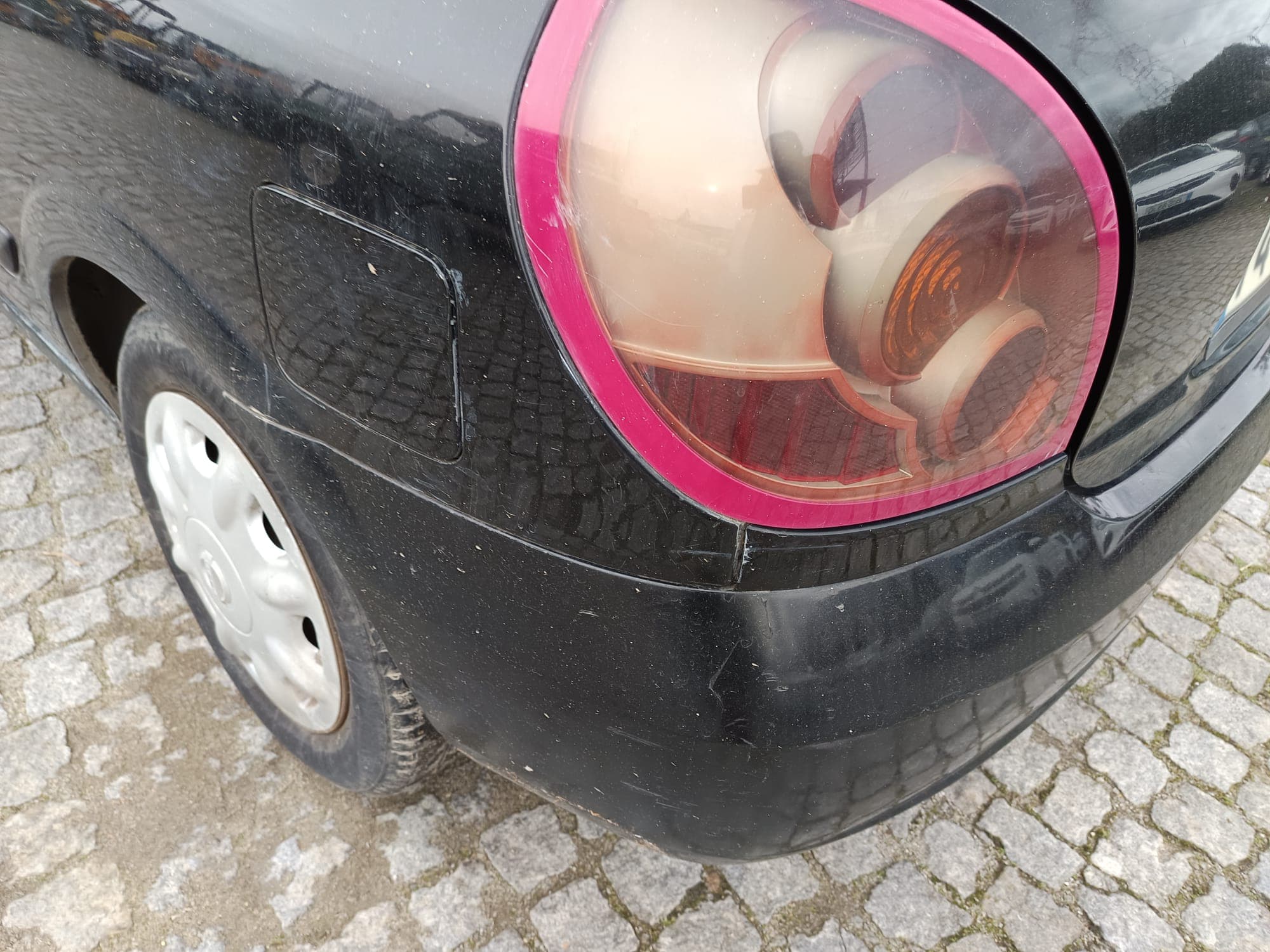Nissan Almera II Hatchback 1.5 DCi · Año 2003 — imagen 12