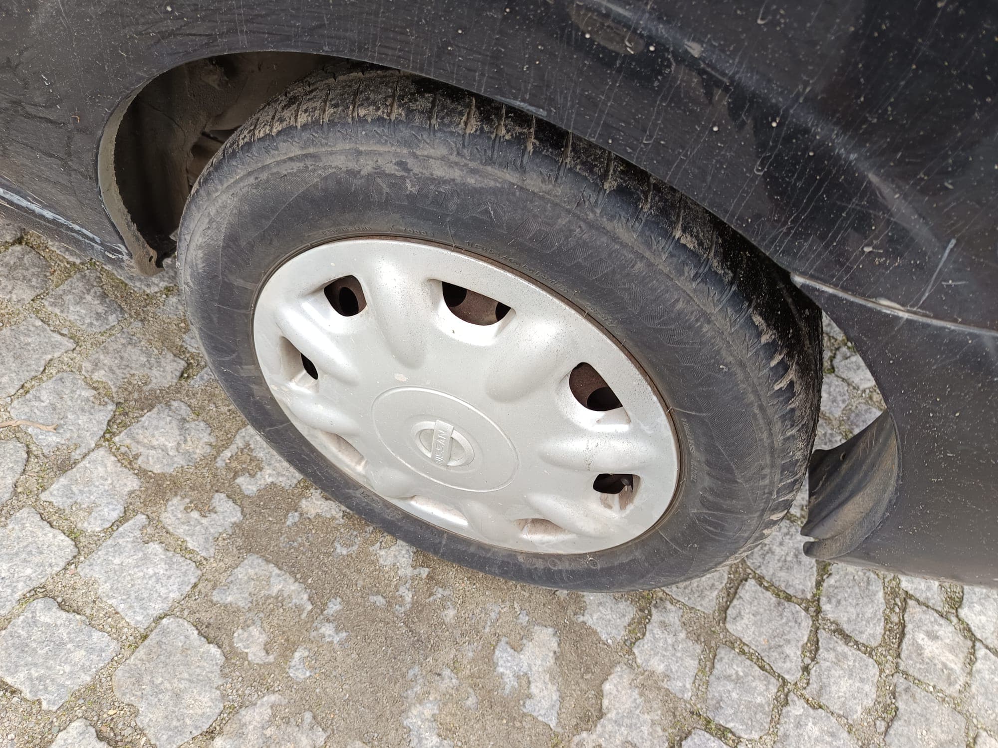 Nissan Almera II Hatchback 1.5 DCi · Año 2003 — imagen 15
