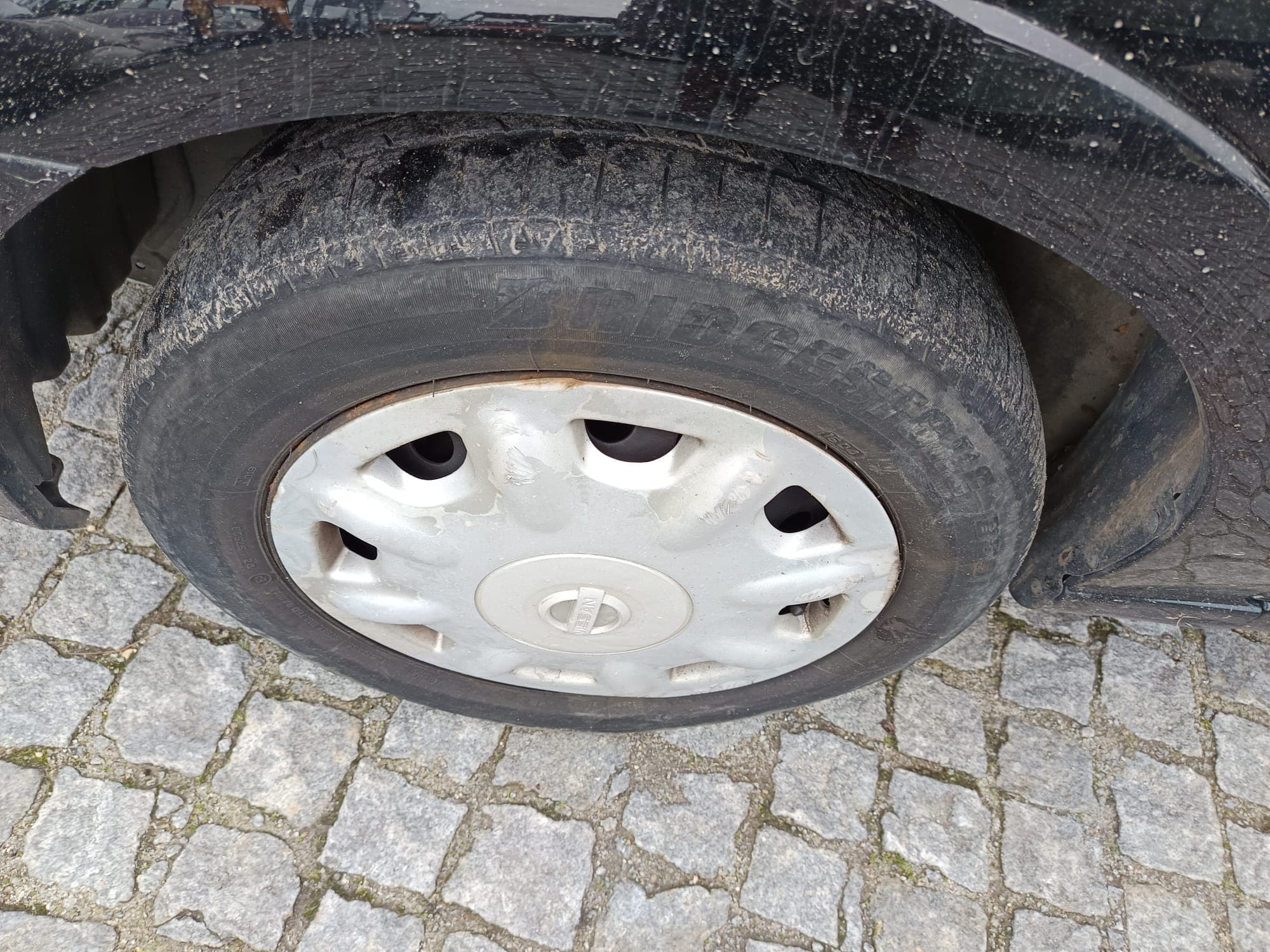 Nissan Almera II Hatchback 1.5 DCi · Año 2003 — imagen 13