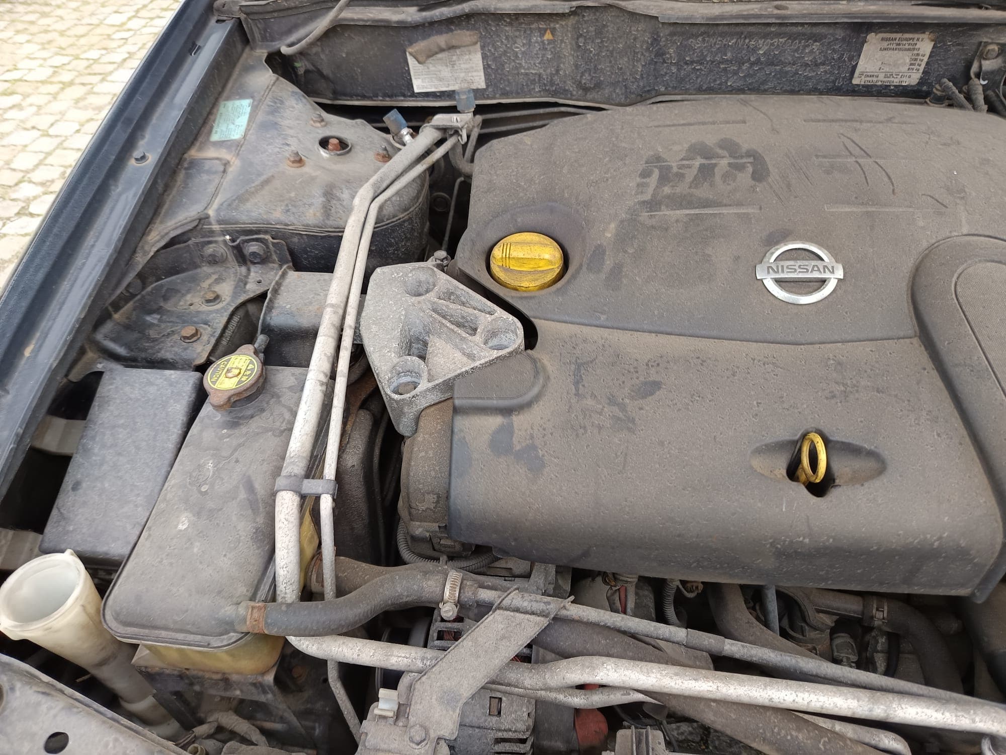 Nissan Almera II Hatchback 1.5 DCi · Año 2003 — imagen 19
