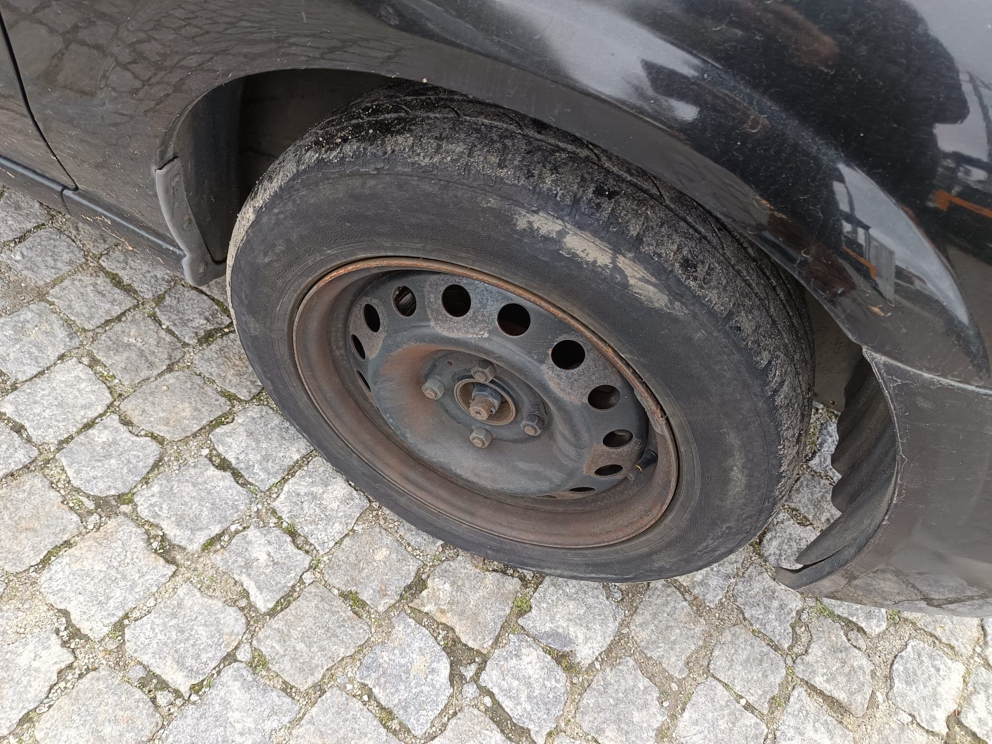 Nissan Almera II Hatchback 1.5 DCi · Año 2003 — imagen 10