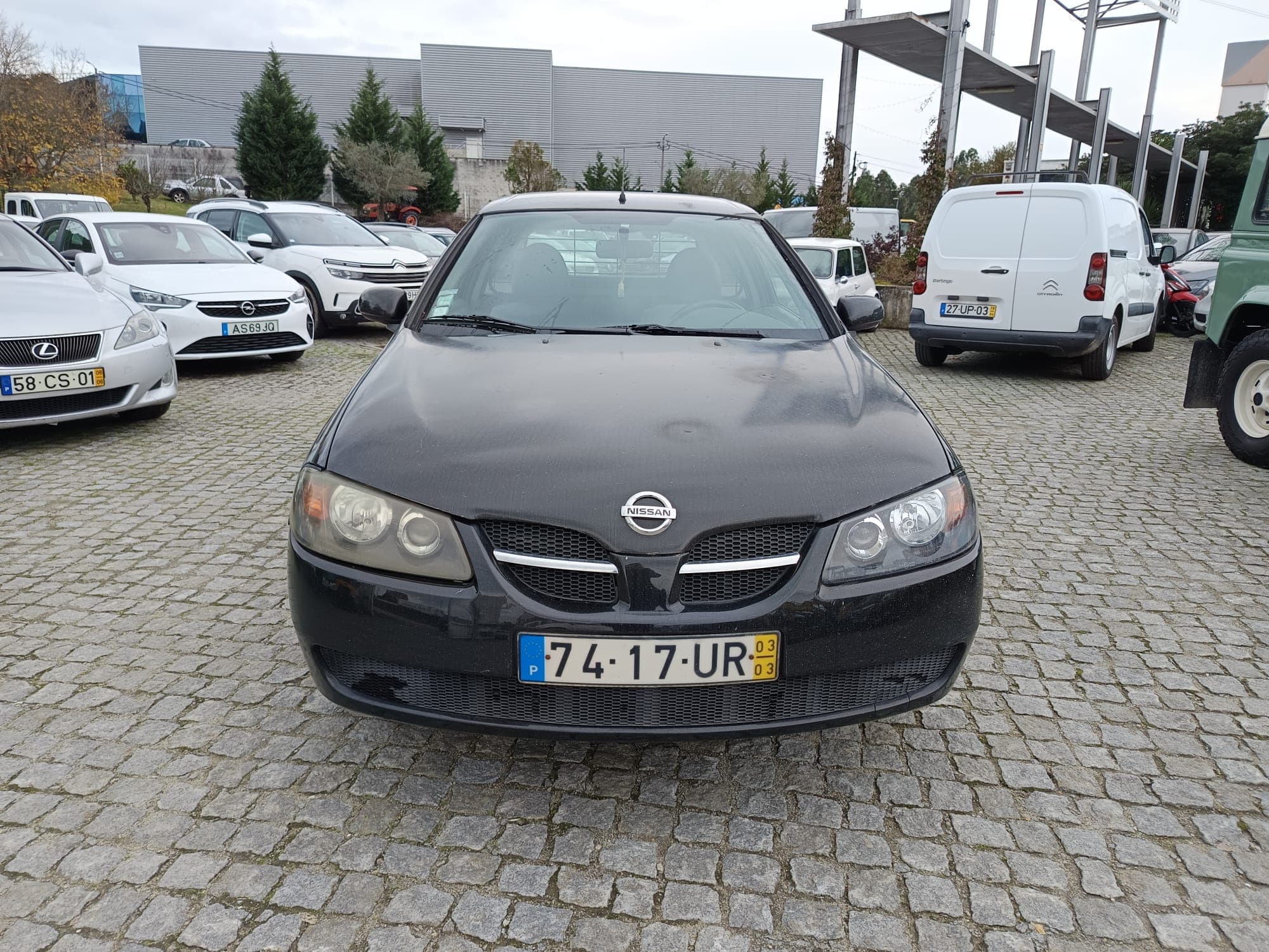 Nissan Almera II Hatchback 1.5 DCi · Año 2003 — imagen 2