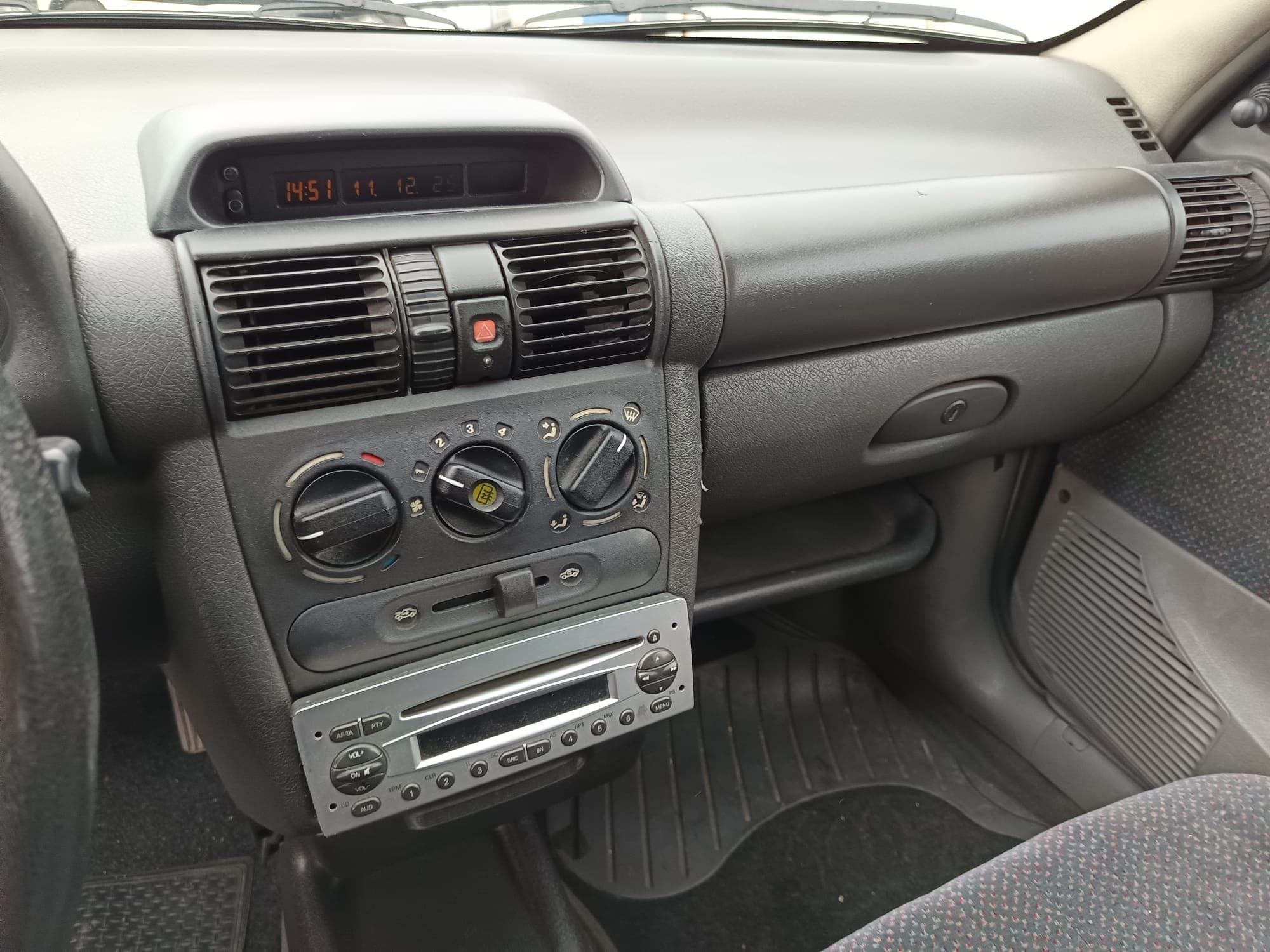 Opel Corsa · Ano 1994 — imagem 26