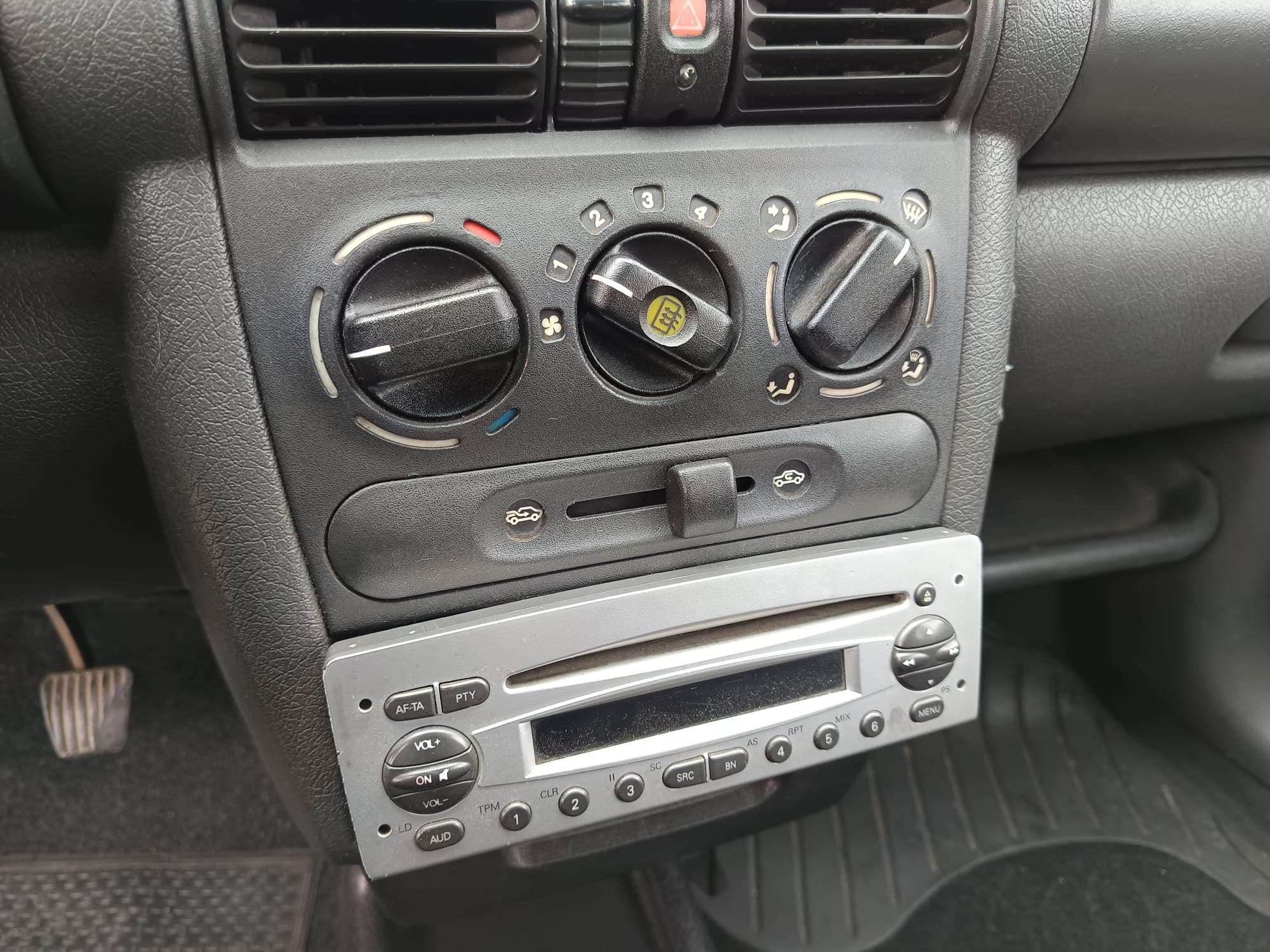 Opel Corsa · Ano 1994 — imagem 24
