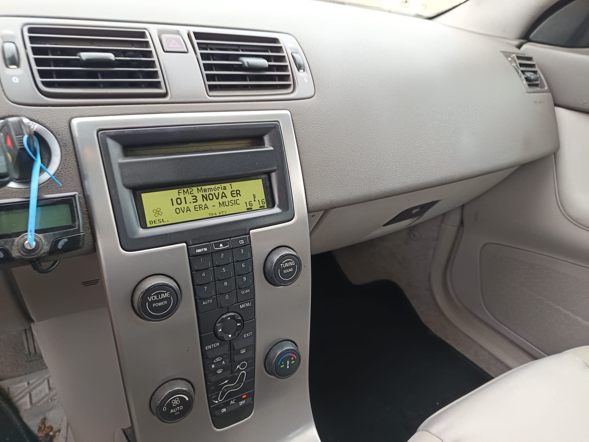 Volvo V50 · Ano 2007 — image 25