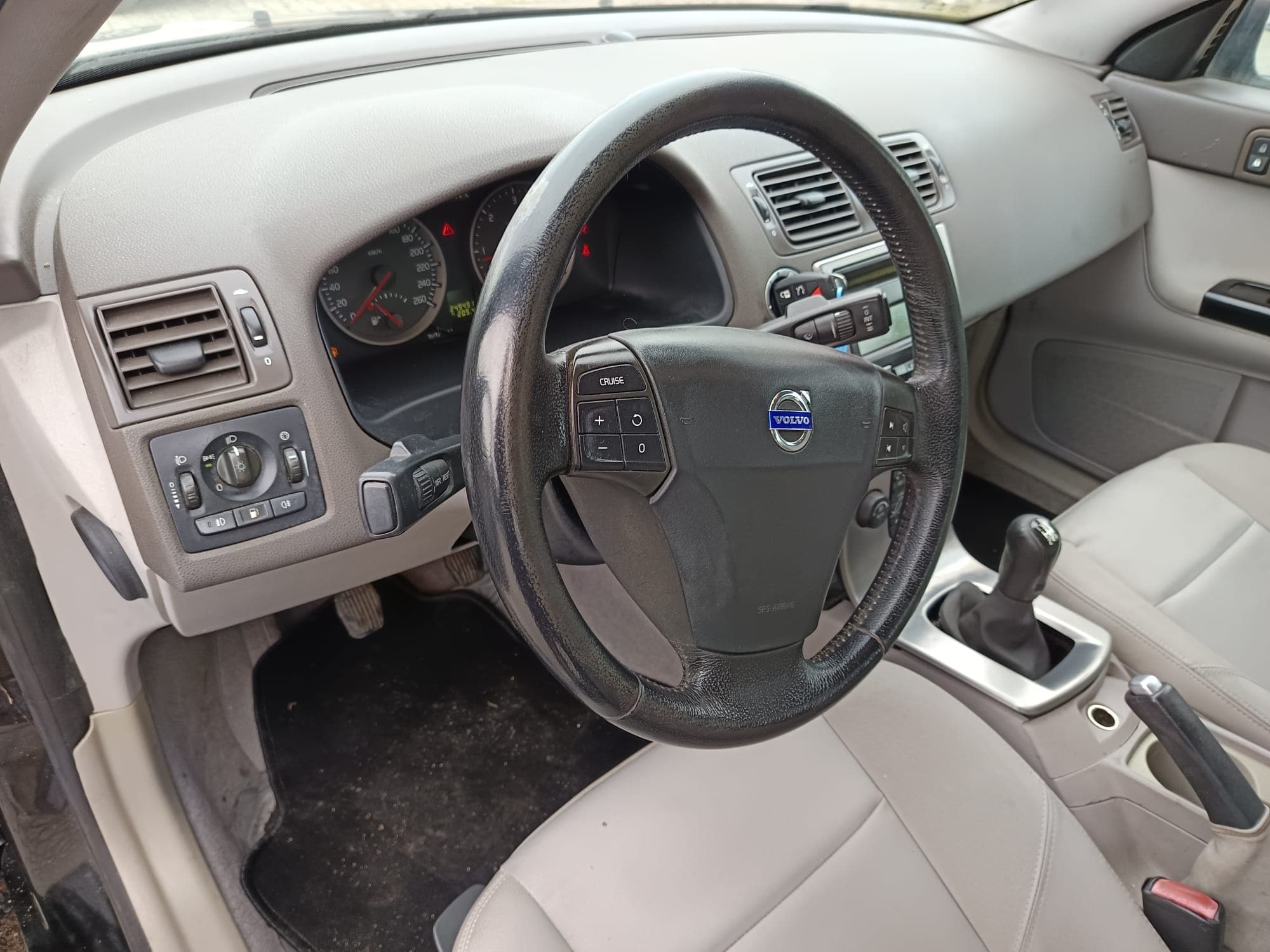 Volvo V50 · Ano 2007 — image 26