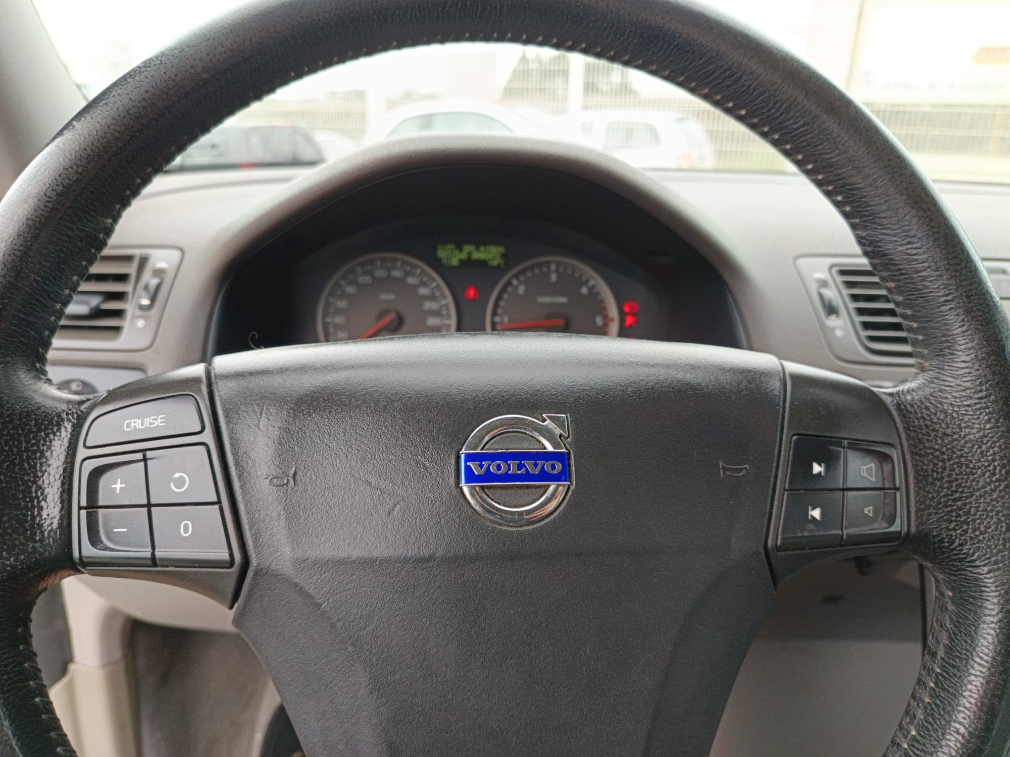 Volvo V50 · Ano 2007 — image 22