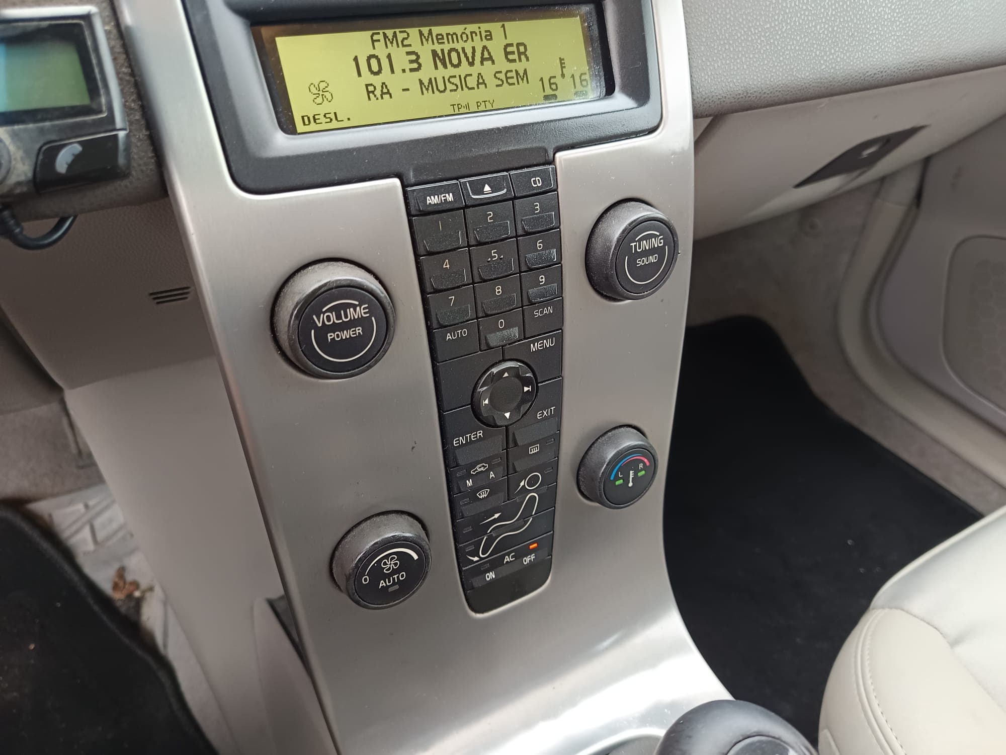 Volvo V50 · Ano 2007 — image 24