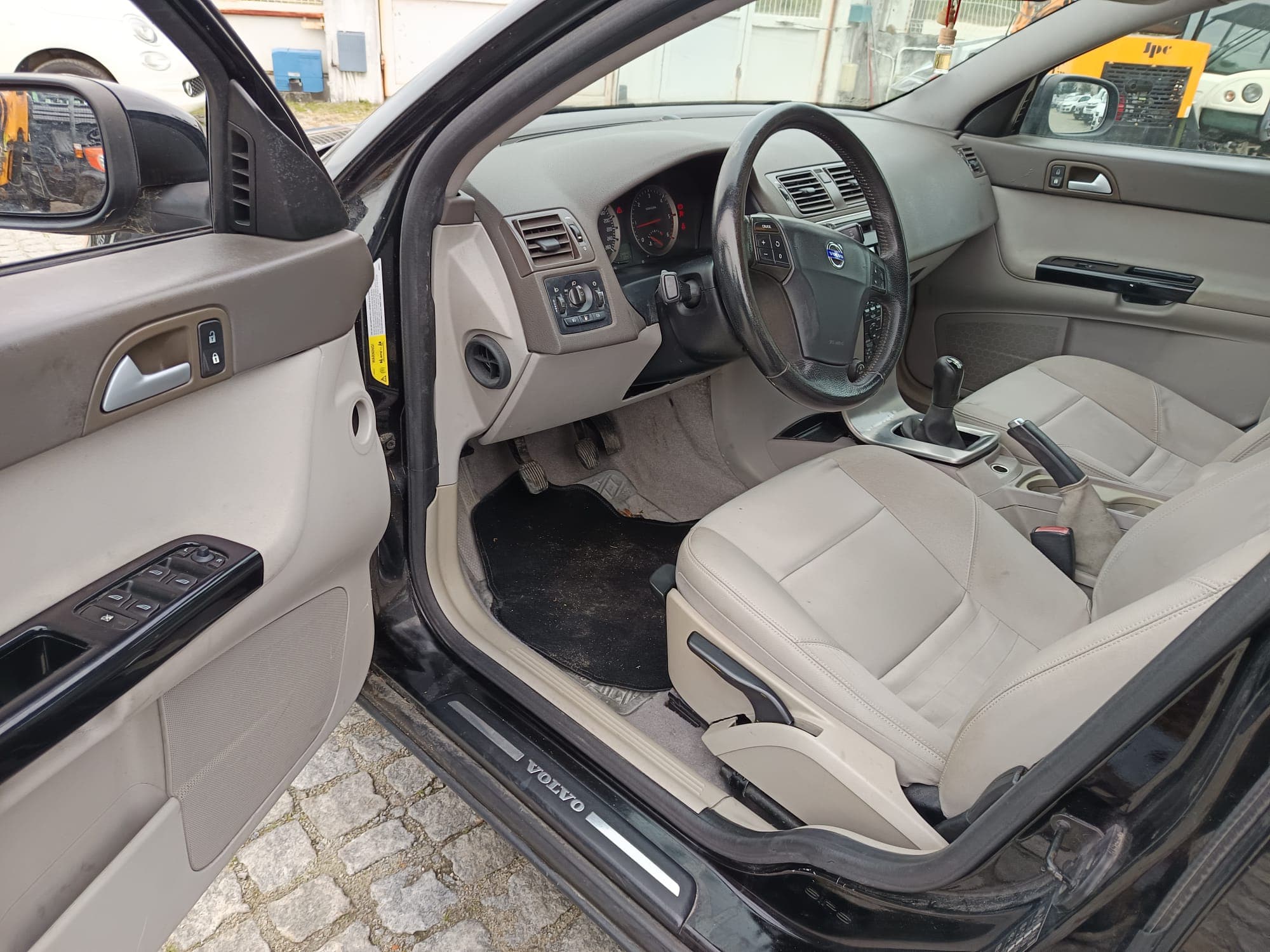 Volvo V50 · Ano 2007 — image 30