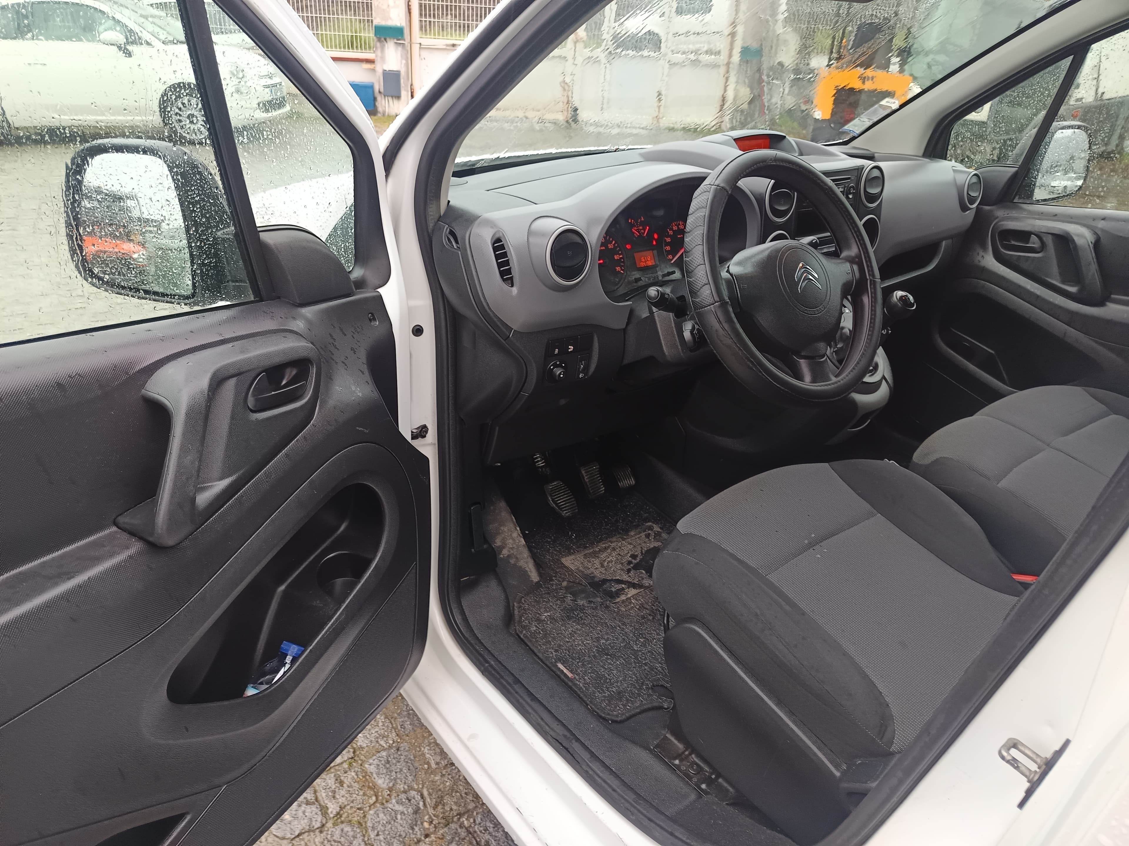 Citroën Berlingo · Ano 2018 — imagem 27