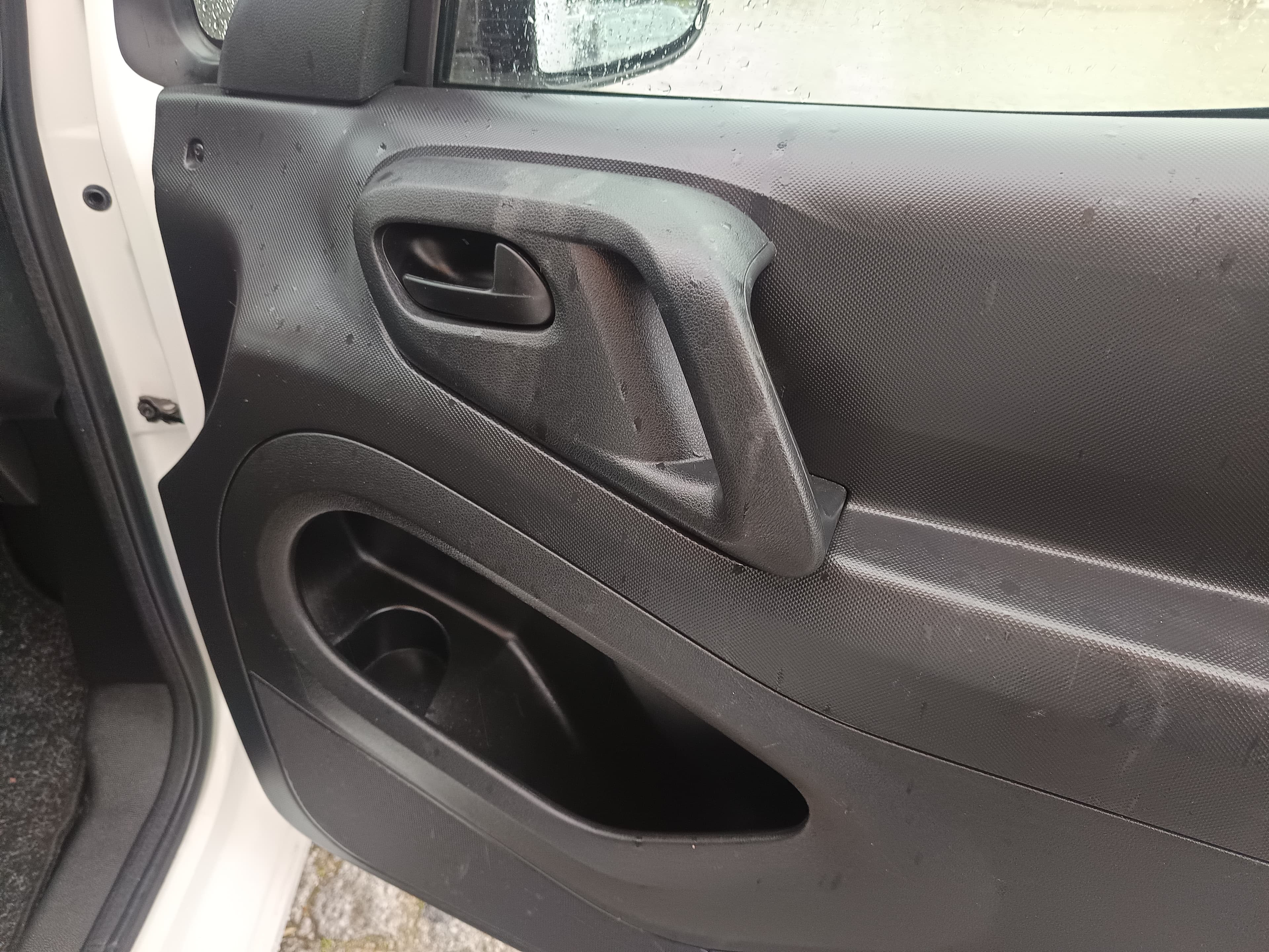 Citroën Berlingo · Ano 2018 — imagem 20