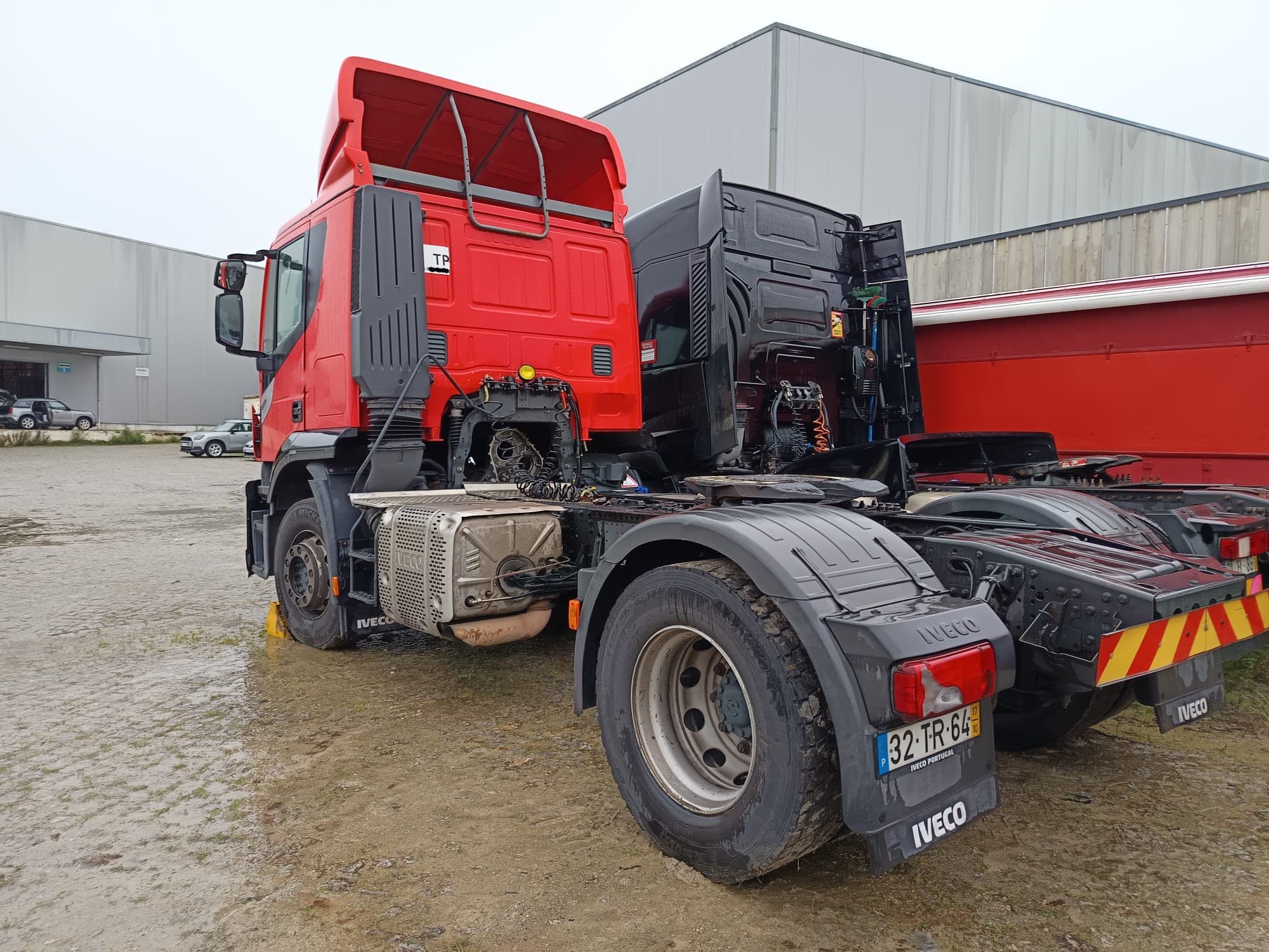 Iveco Stralis 460 · Ano 2017 — imagem 6