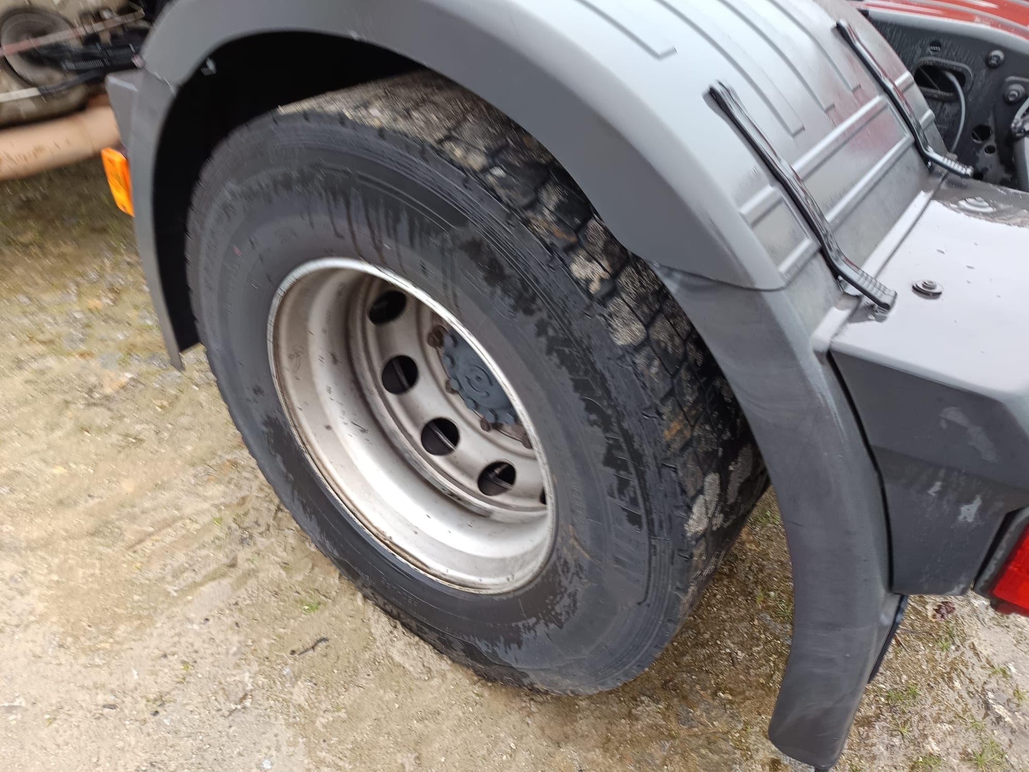 Iveco Stralis 460 · Ano 2017 — imagem 9