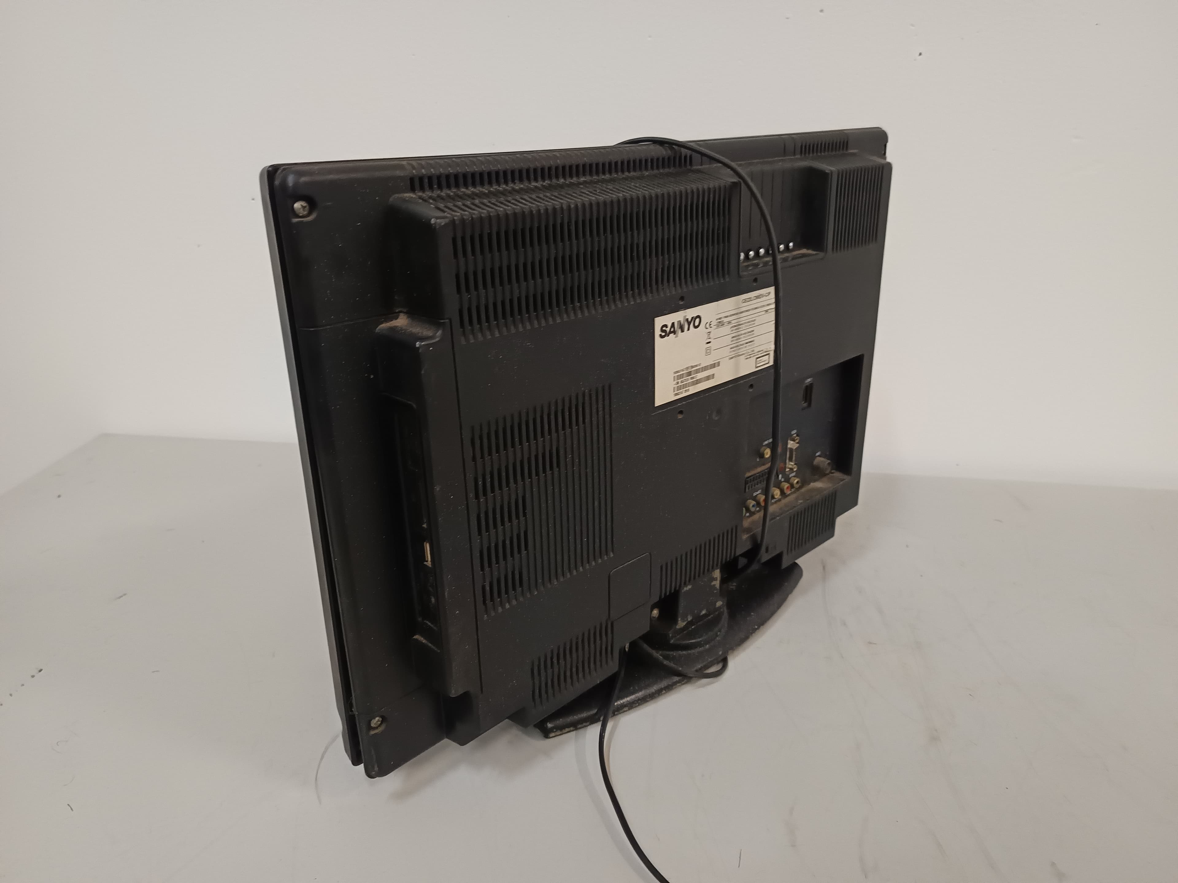 Máquina Secar Eletrolux · Televisão Sanyo — imagem 7